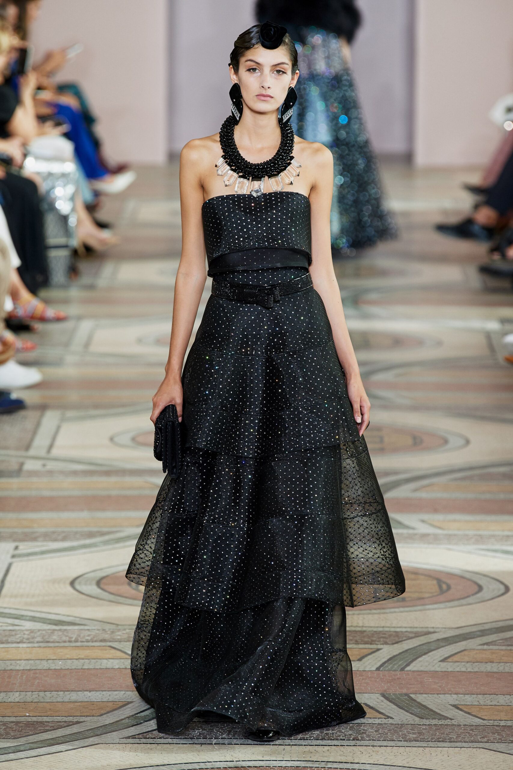 Armani Privé F/W 19 Couture Look 1099