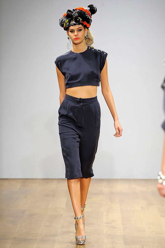 Danielle Scutt S/S 09 Look 15