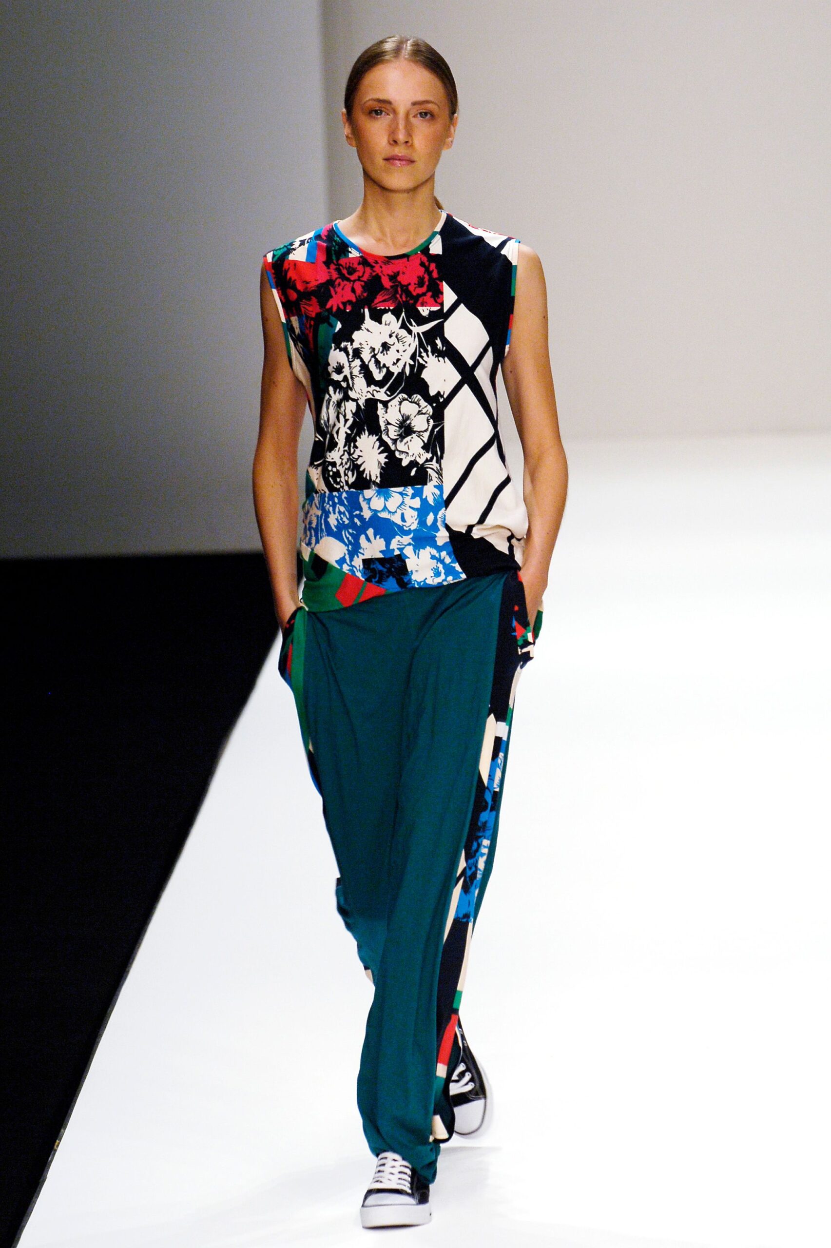 C-Neeon S/S 06 Look 29