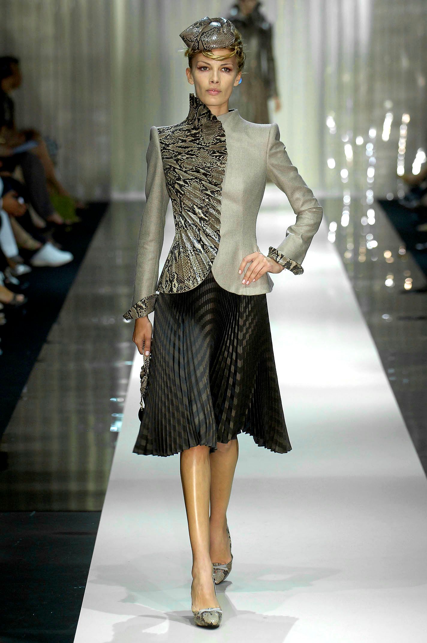Armani Privé F/W 06 Couture Look 70