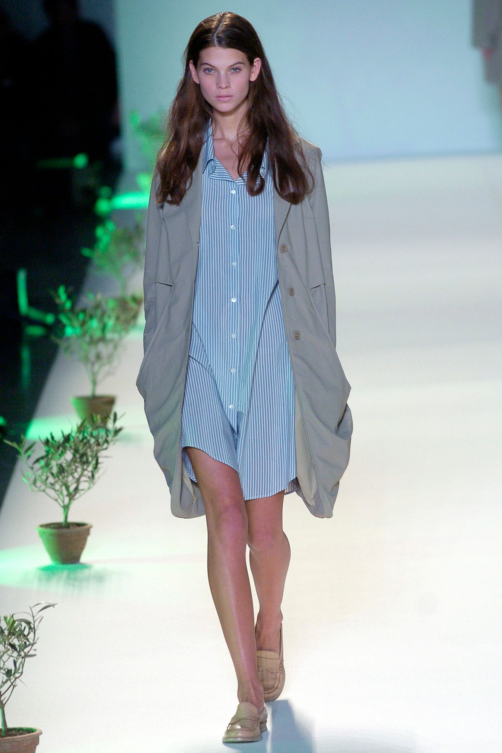 Chalayan S/S 05 Look 75