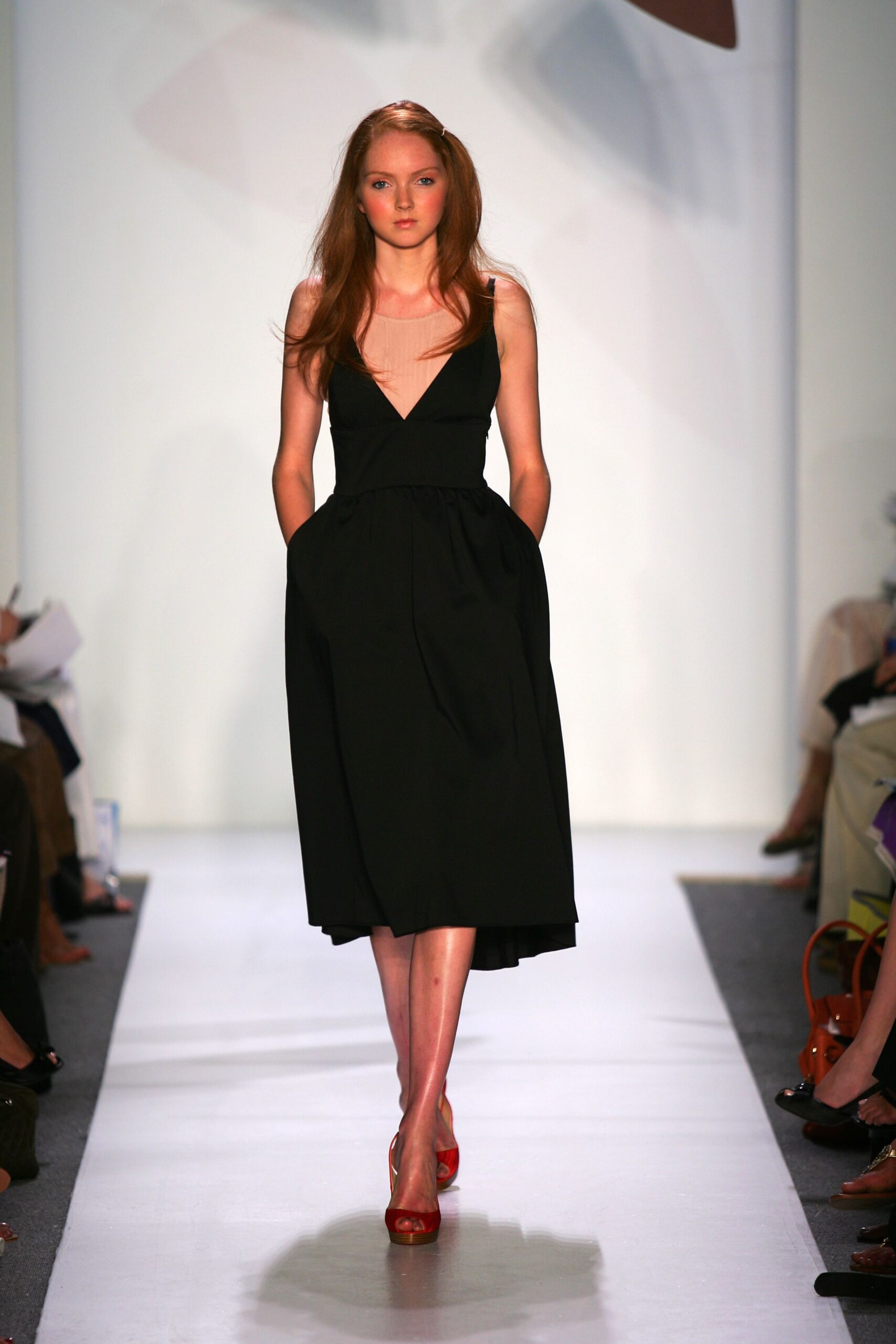 black unknown sleeveless v-neck layered pockets midi midi-dress