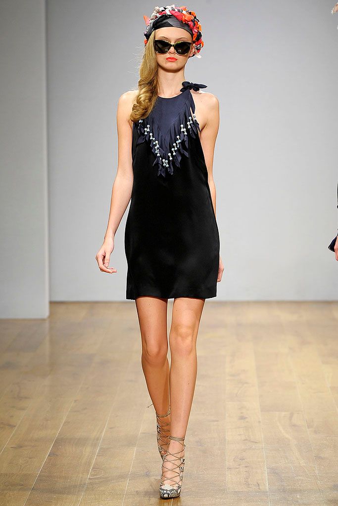 Danielle Scutt S/S 09 Look 19