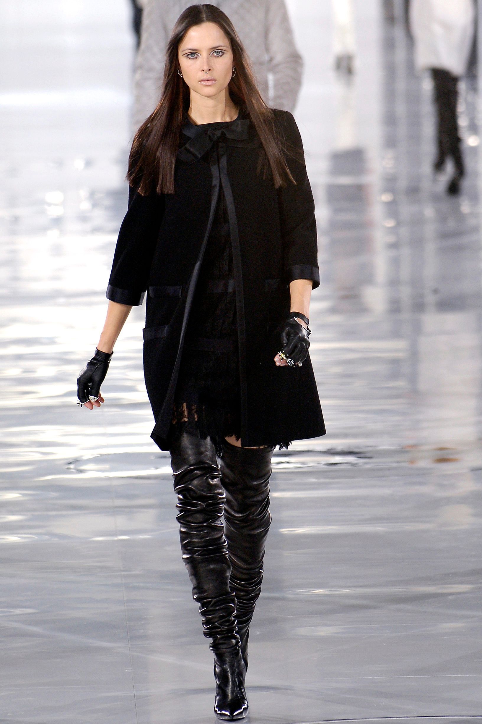 Chanel F/W 05 Look 131