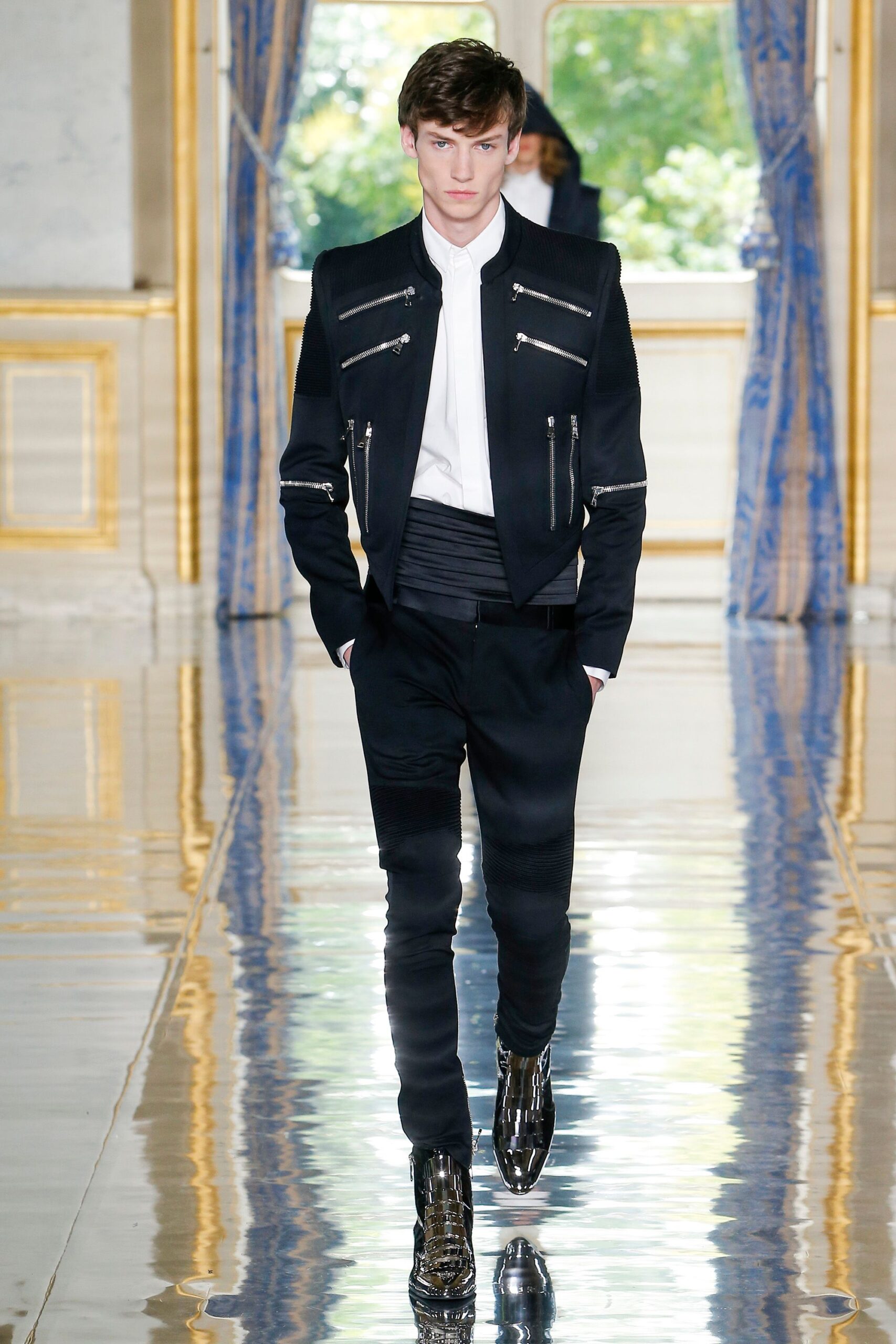 Balmain S/S 19 Menswear Look 1347