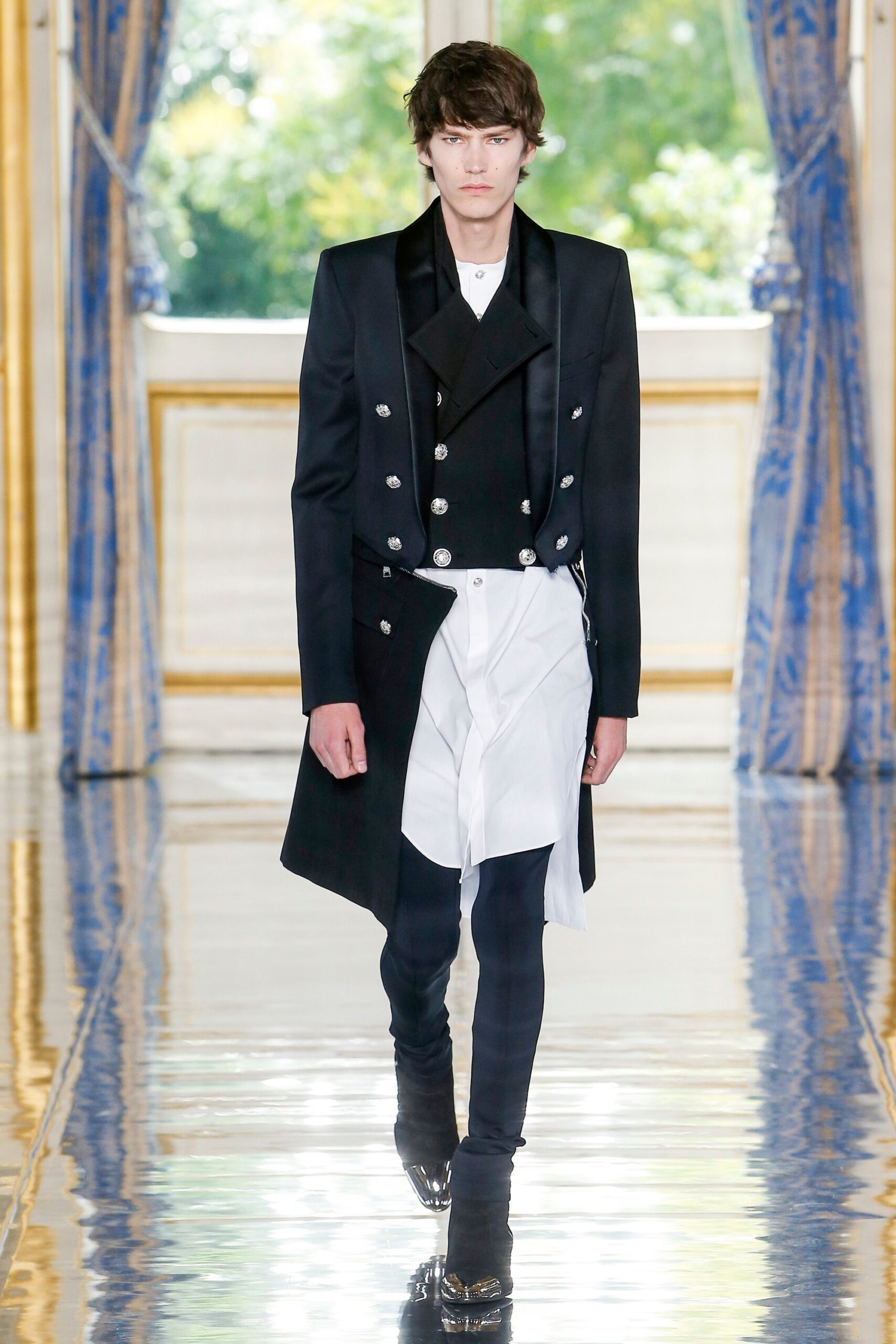 Balmain S/S 19 Menswear Look 1401