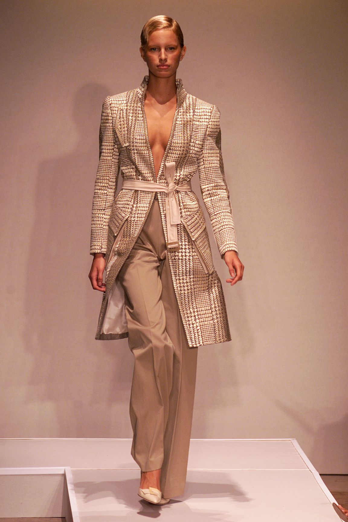 Bill Blass S/S 02 Look 46