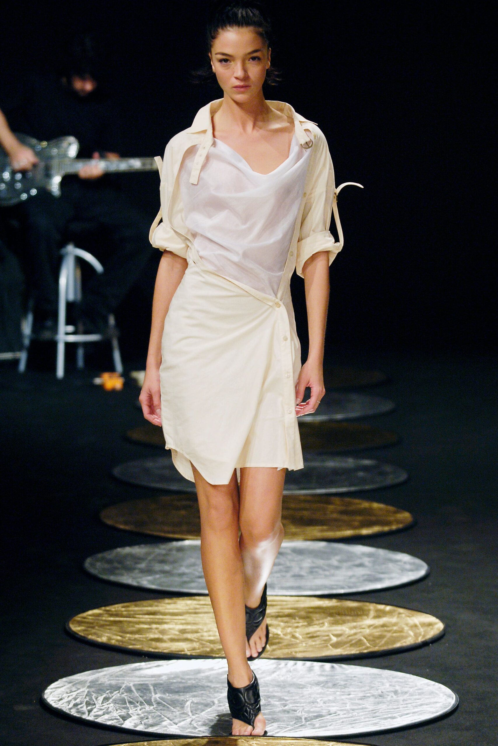 Chalayan S/S 06 Look 86
