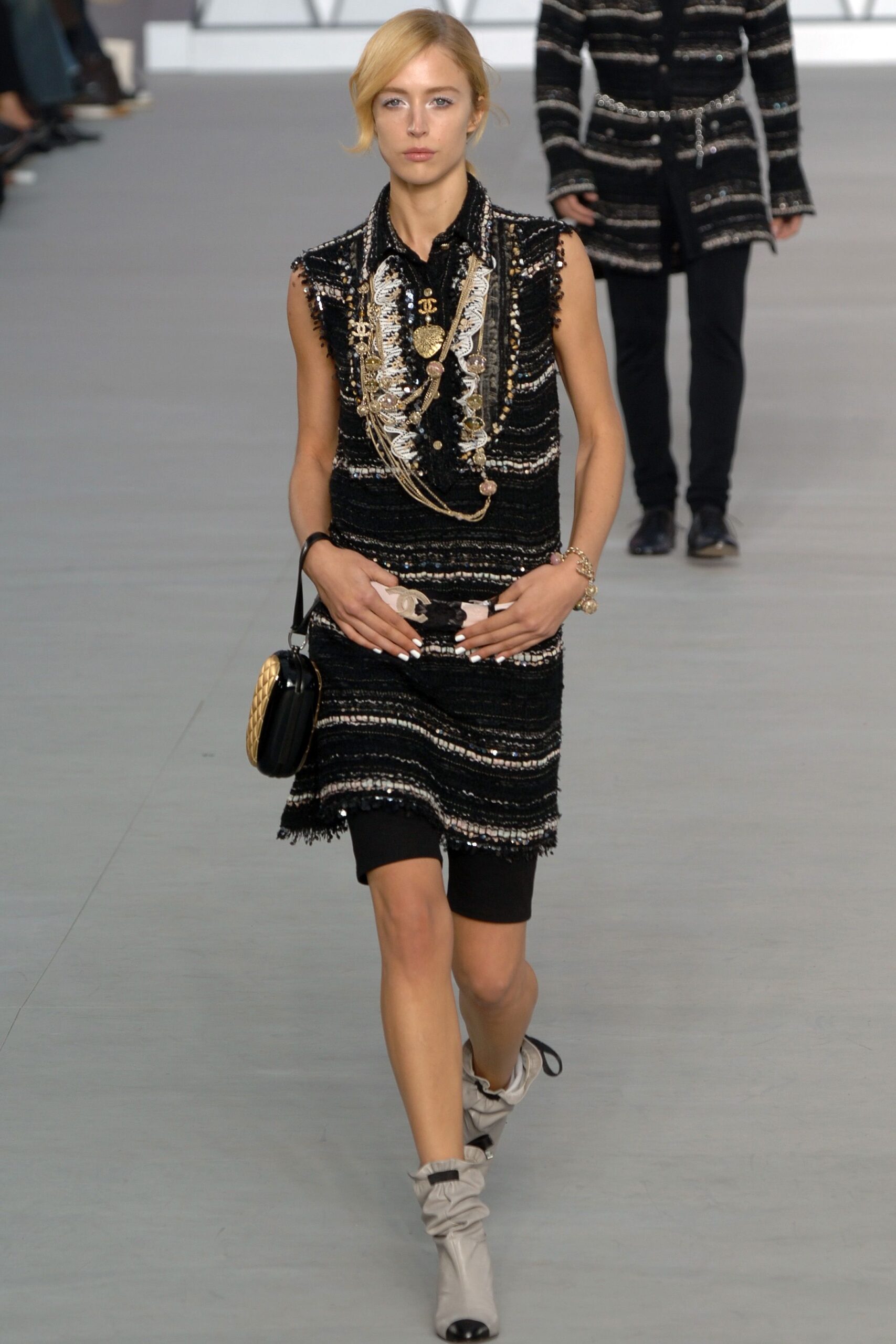 Chanel S/S 06 Look 77