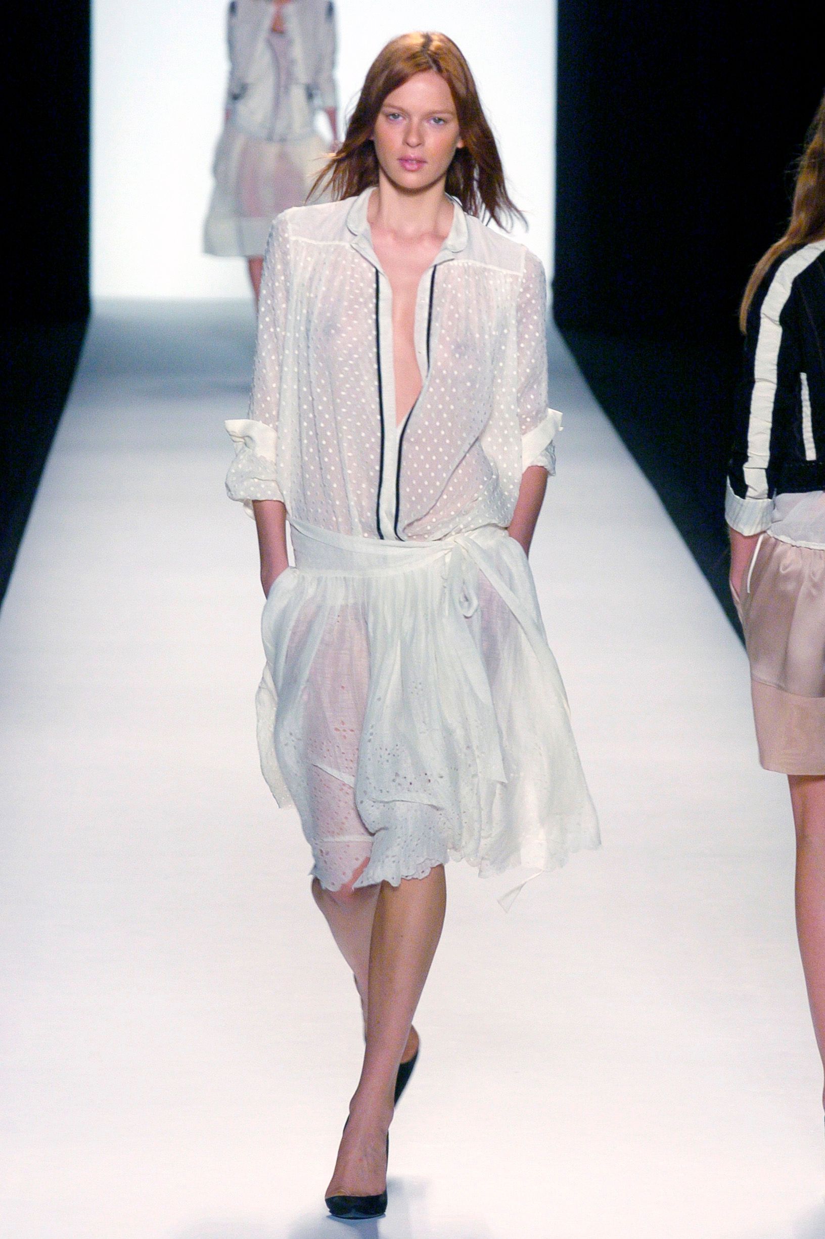 Chloé S/S 05 Look 110