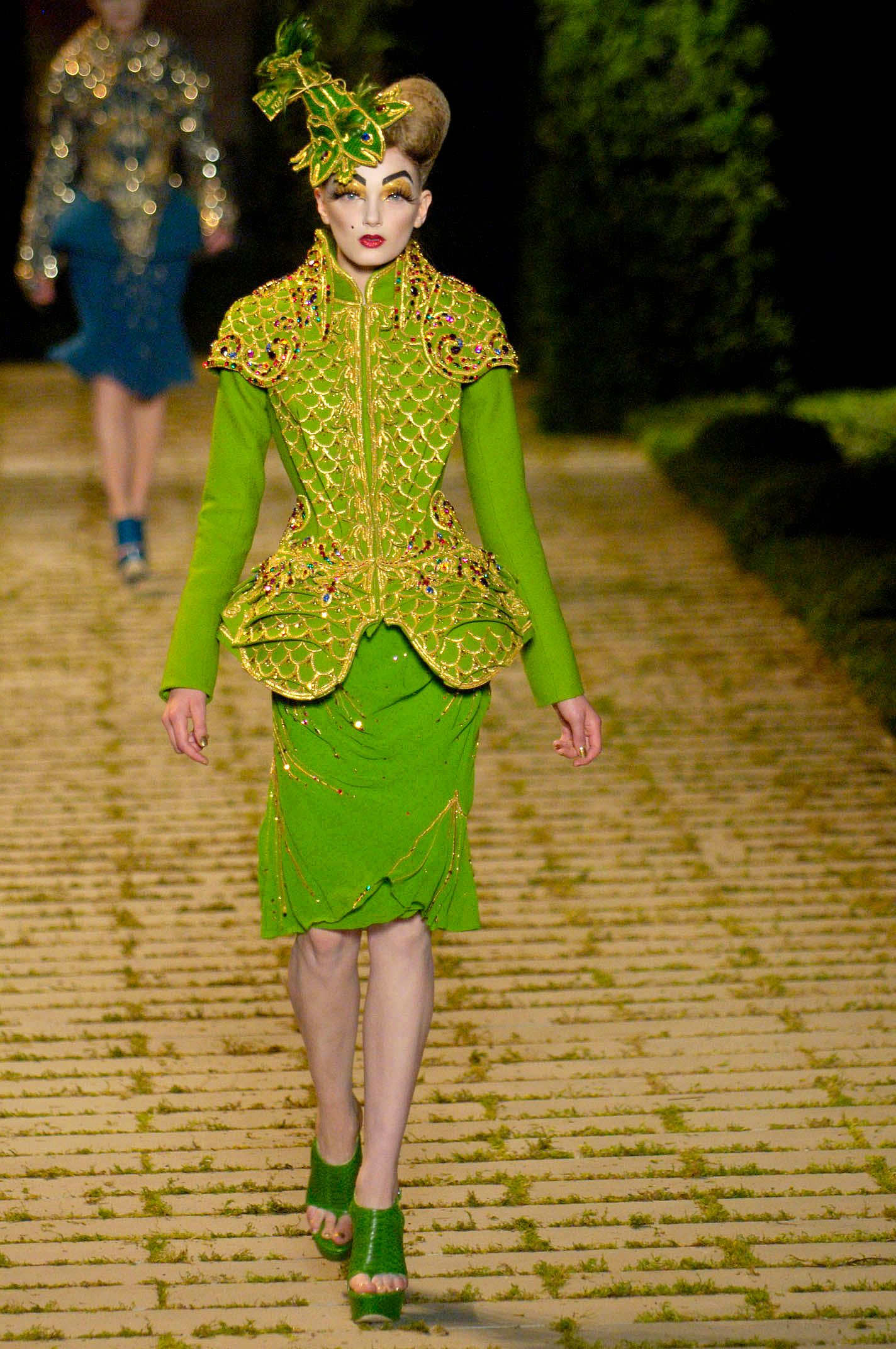 Christian Dior F/W 06 Couture Look 61