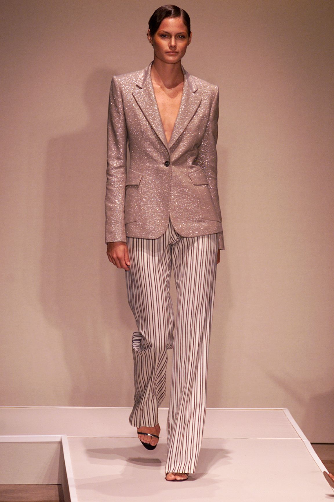 Bill Blass S/S 02 Look 49
