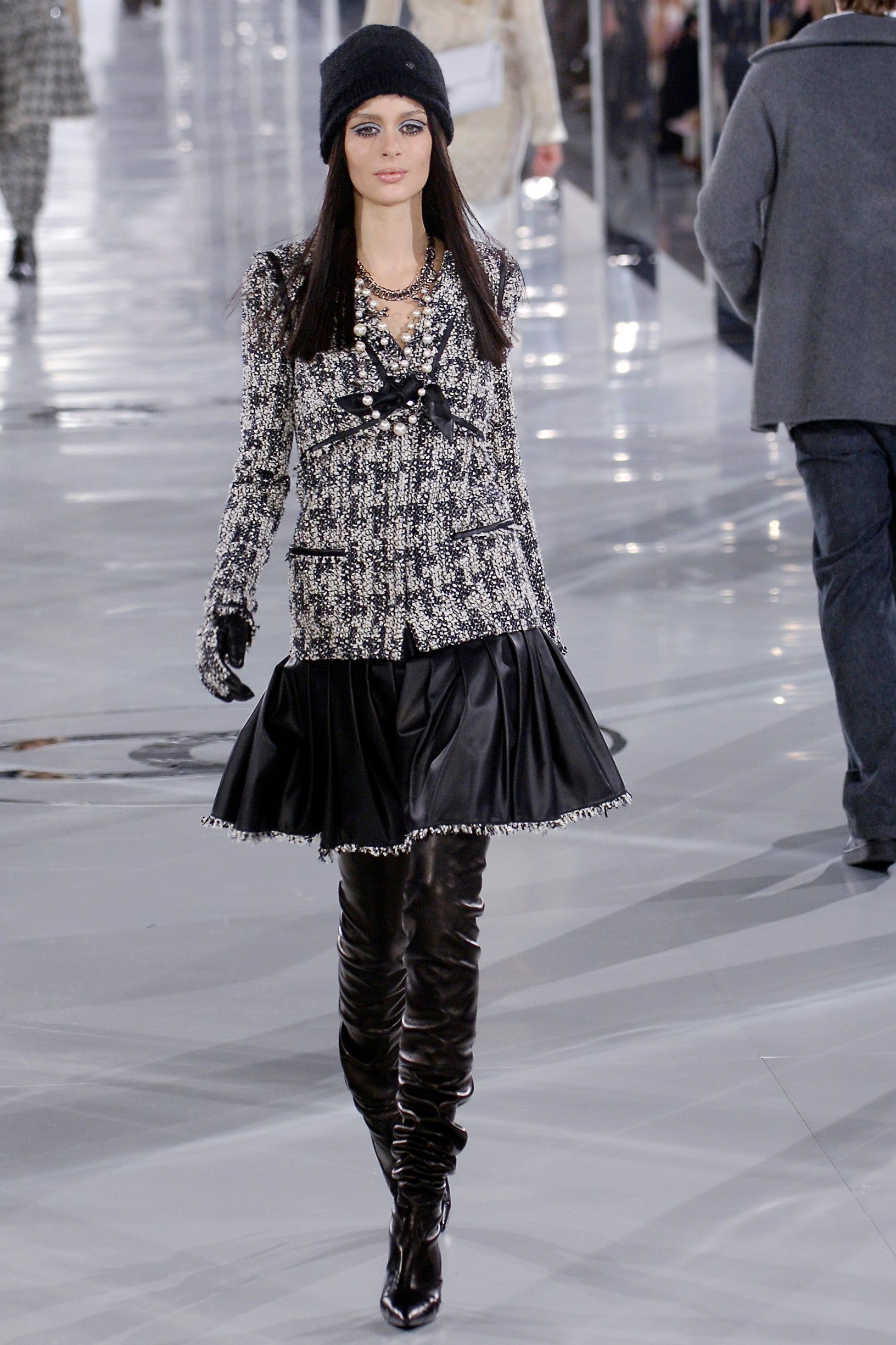 Chanel F/W 05 Look 155
