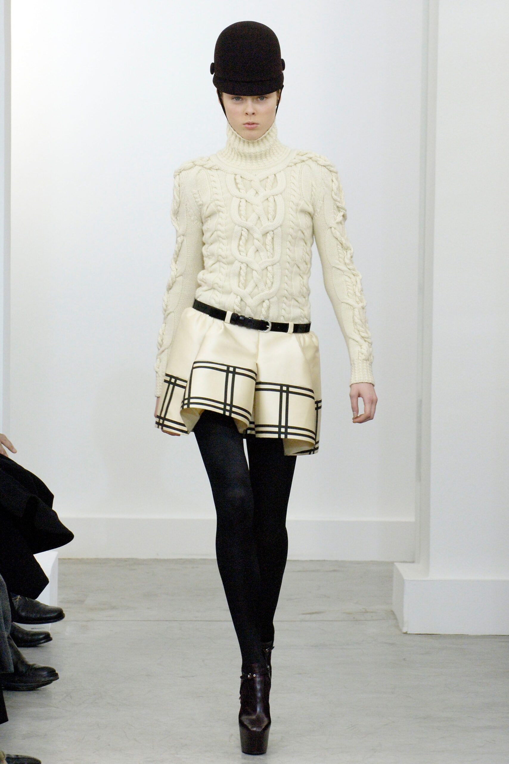 Balenciaga F/W 06 Look 122