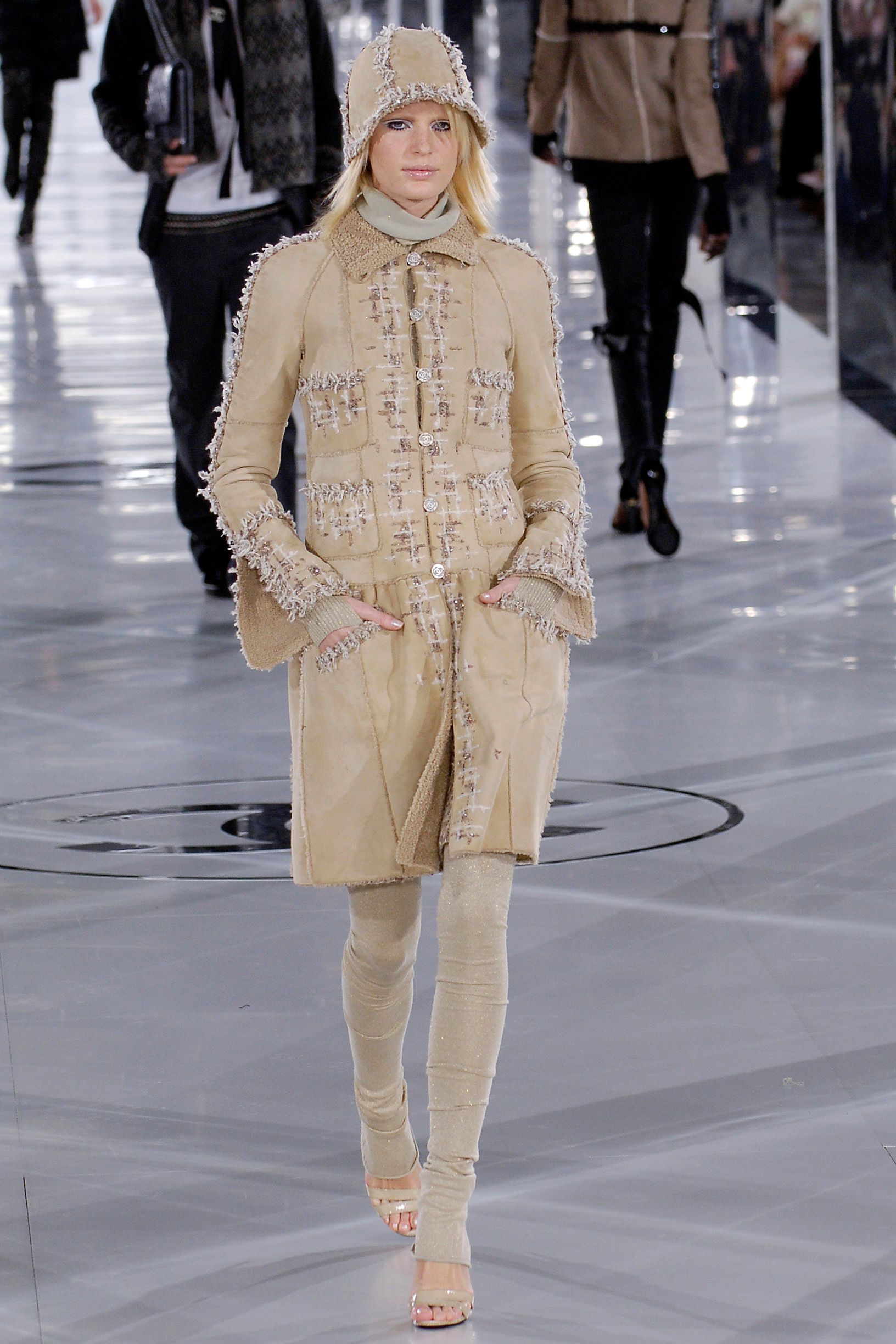 Chanel F/W 05 Look 184
