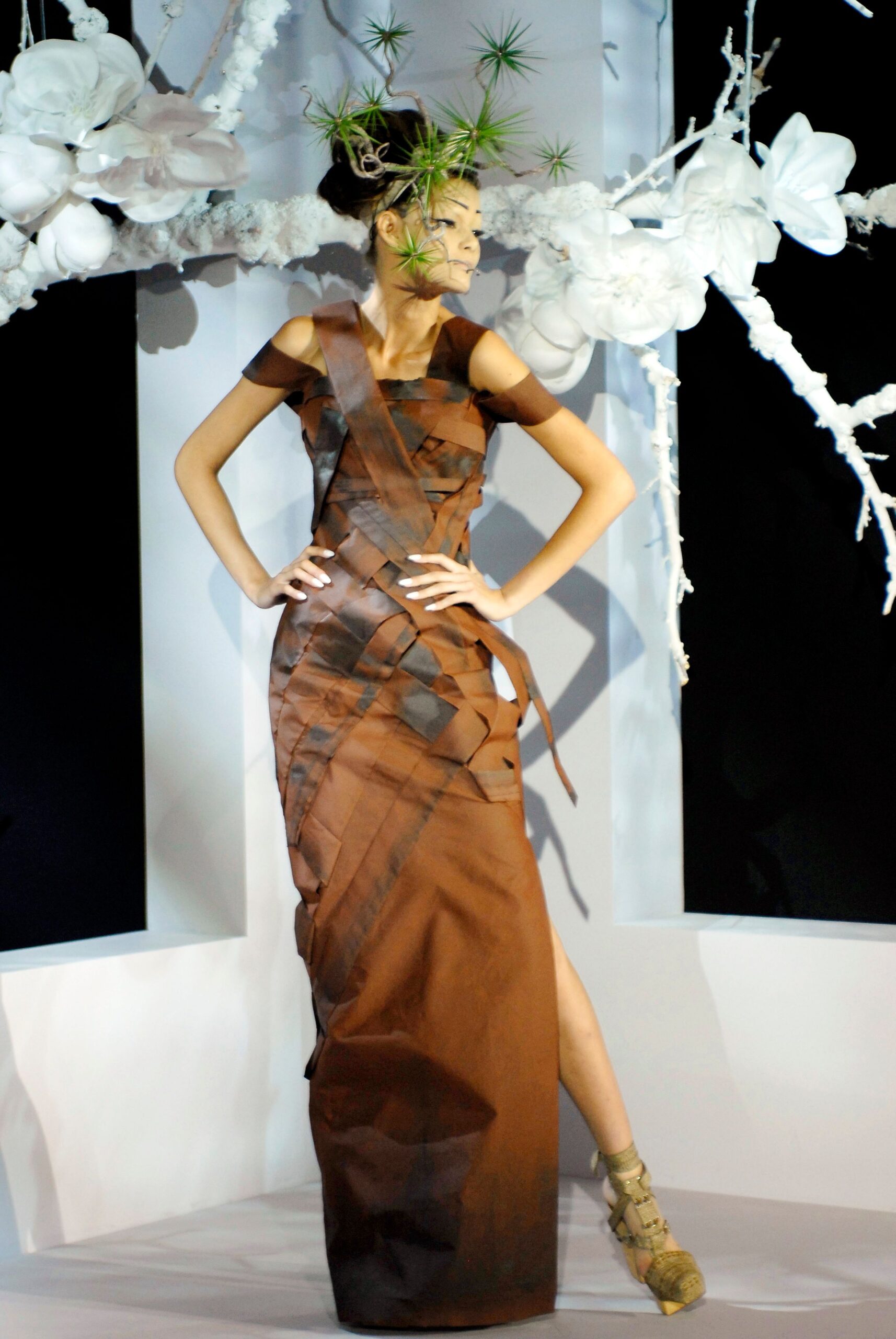 Christian Dior S/S 07 Couture Look 84