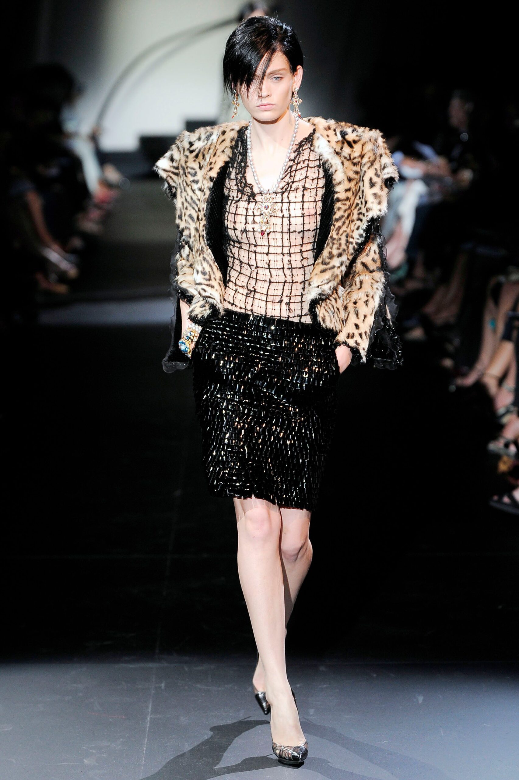Armani Privé F/W 09 Couture Look 95
