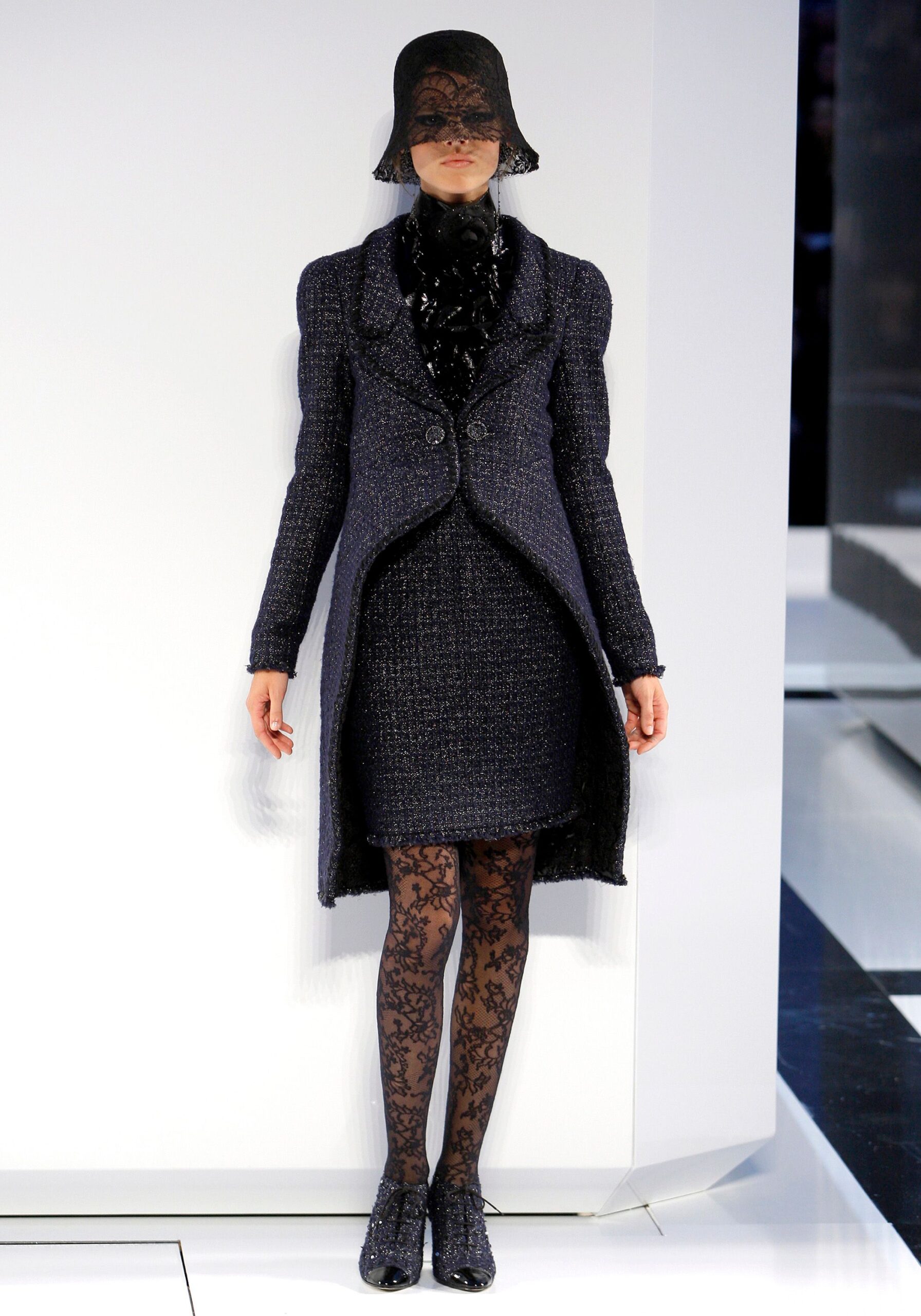 Chanel F/W 09 Couture Look 110