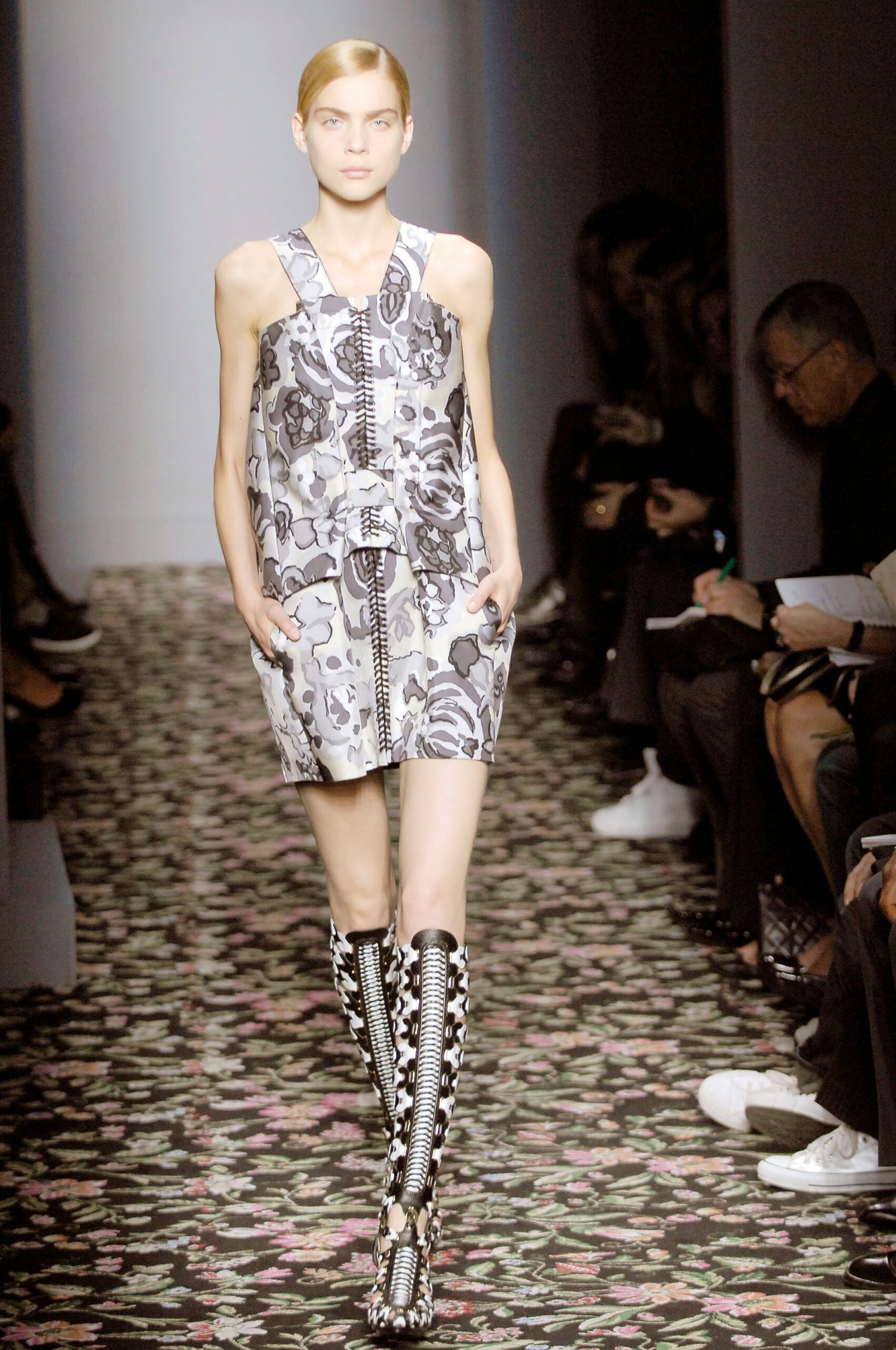 Balenciaga S/S 08 Look 128