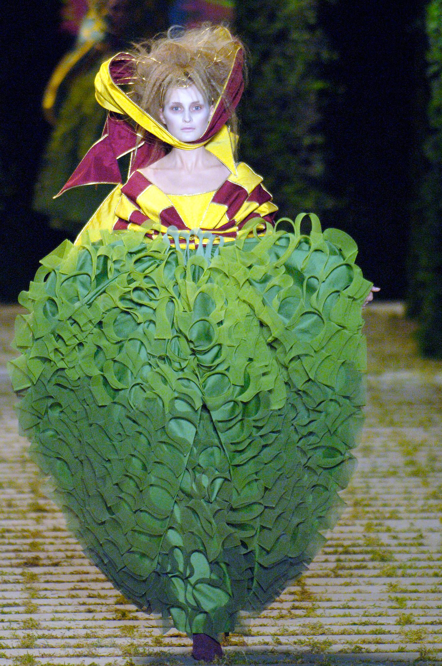 Christian Dior F/W 06 Couture Look 102