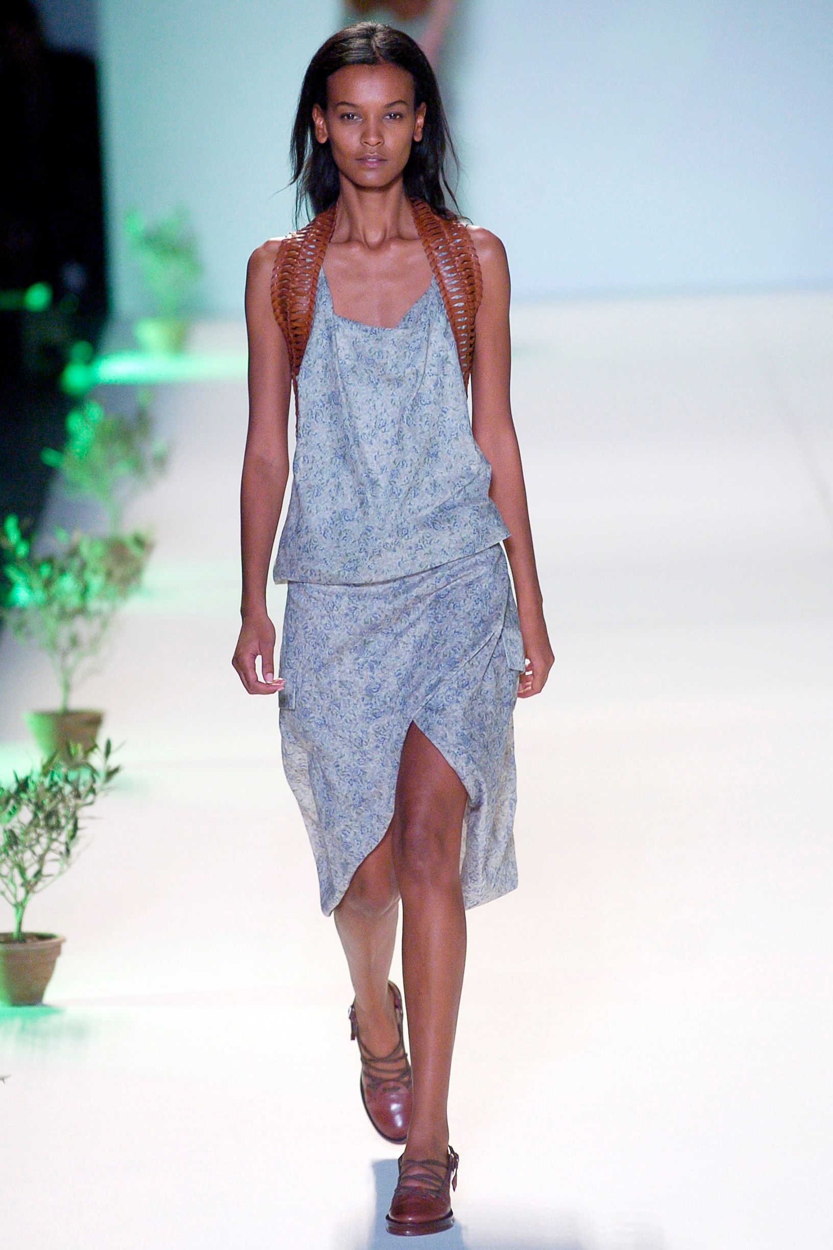 Chalayan S/S 05 Look 180