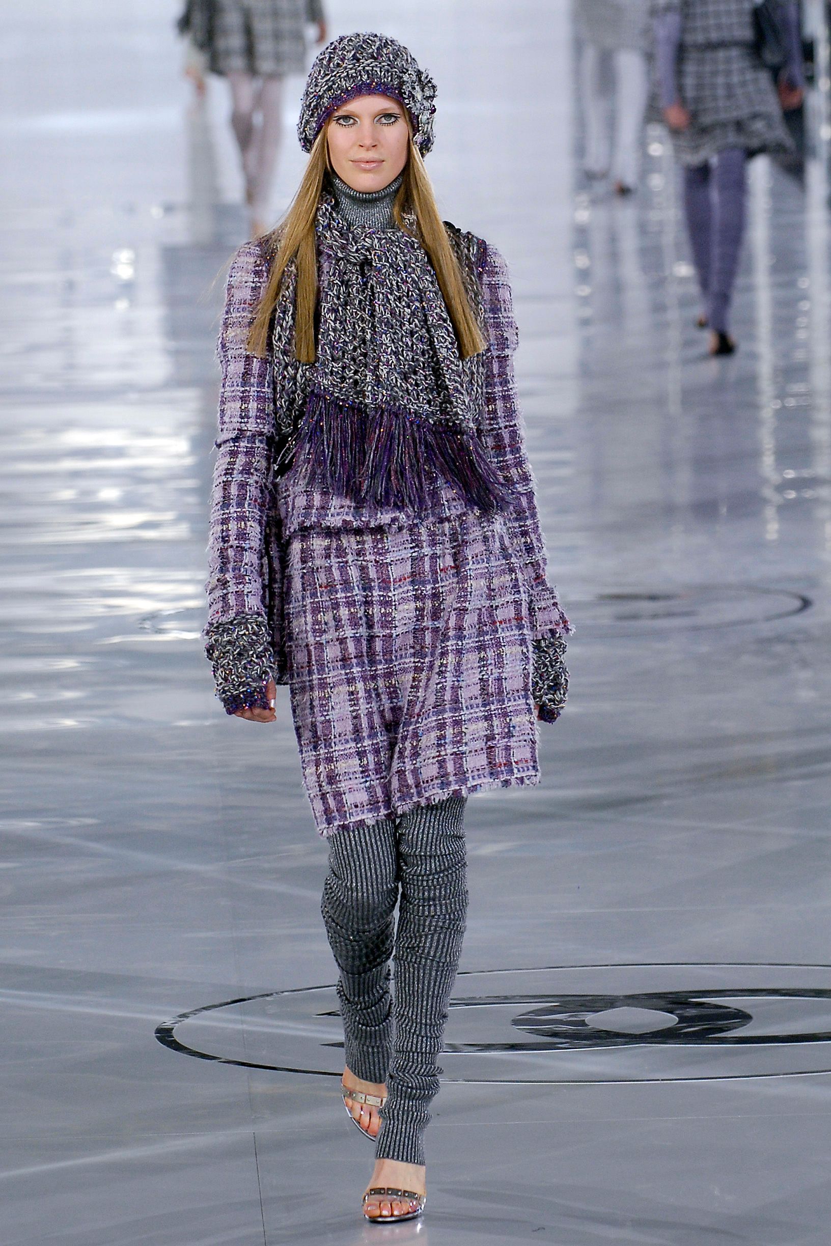 Chanel F/W 05 Look 240