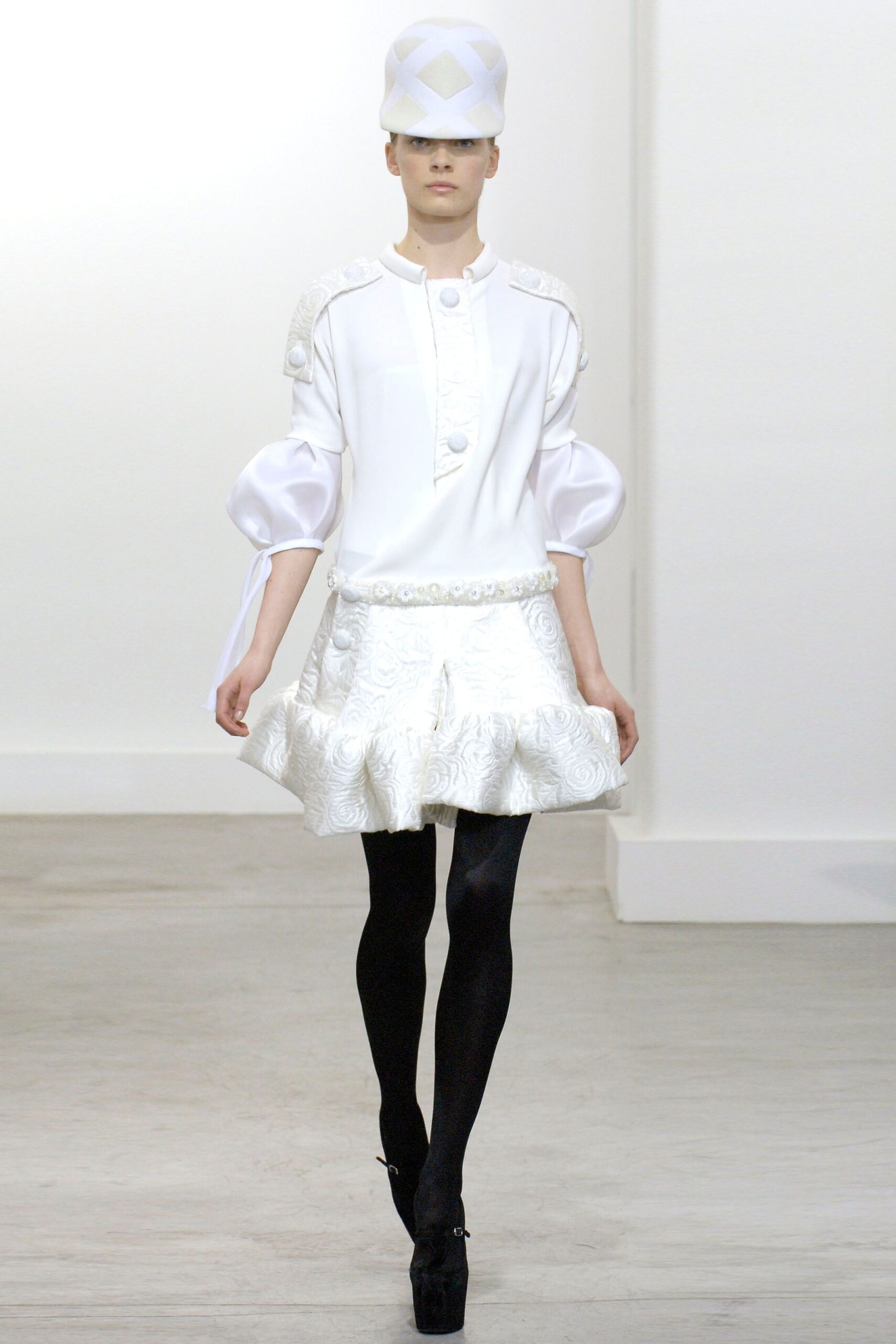 Balenciaga F/W 06 Look 202