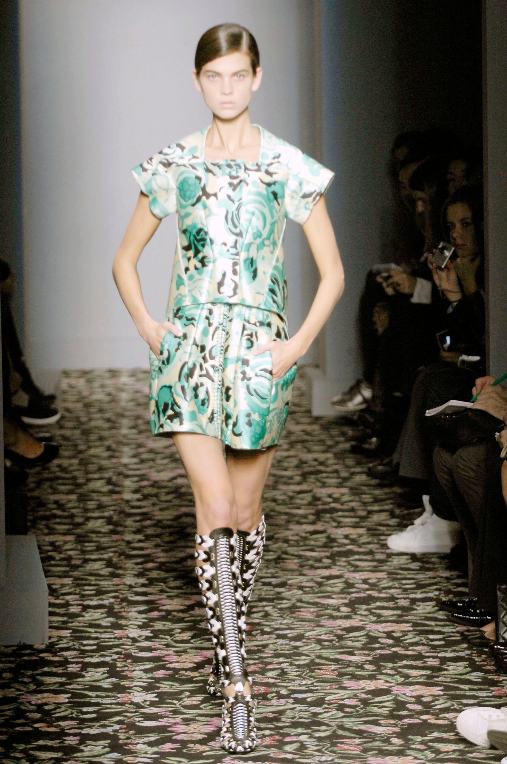 Balenciaga S/S 08 Look 158