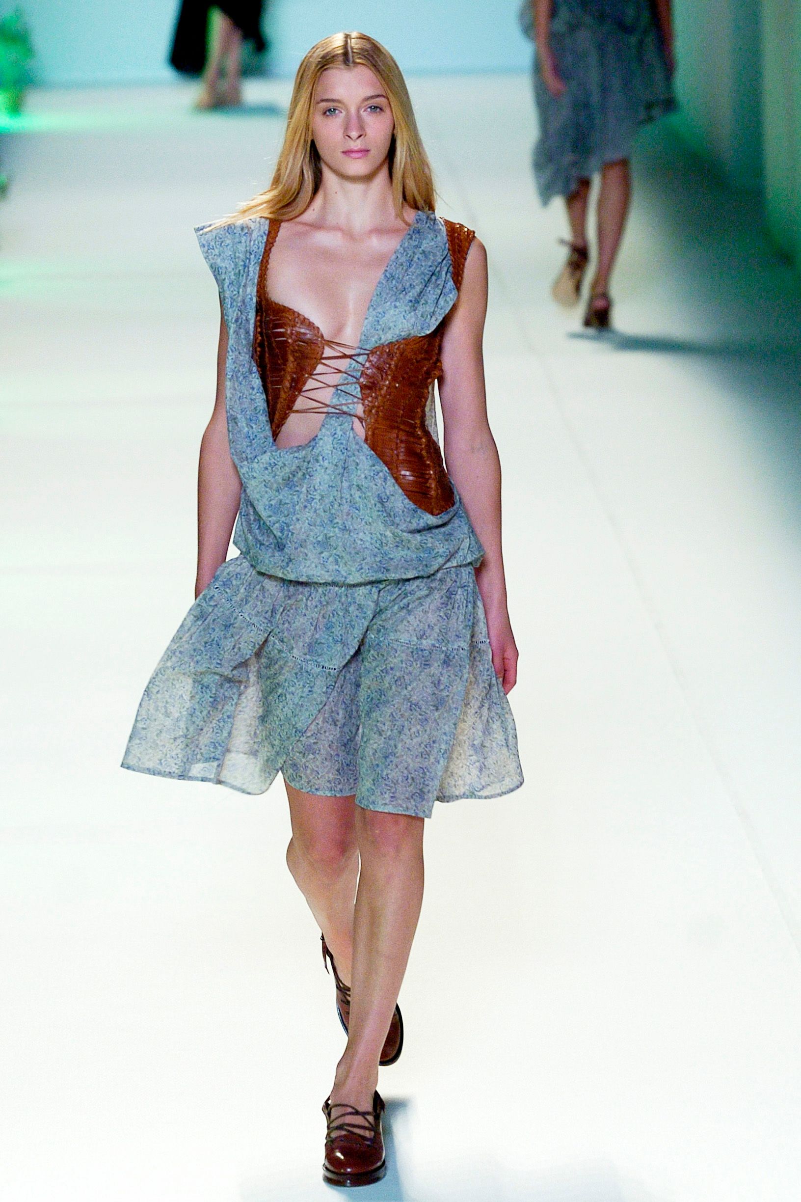 Chalayan S/S 05 Look 206