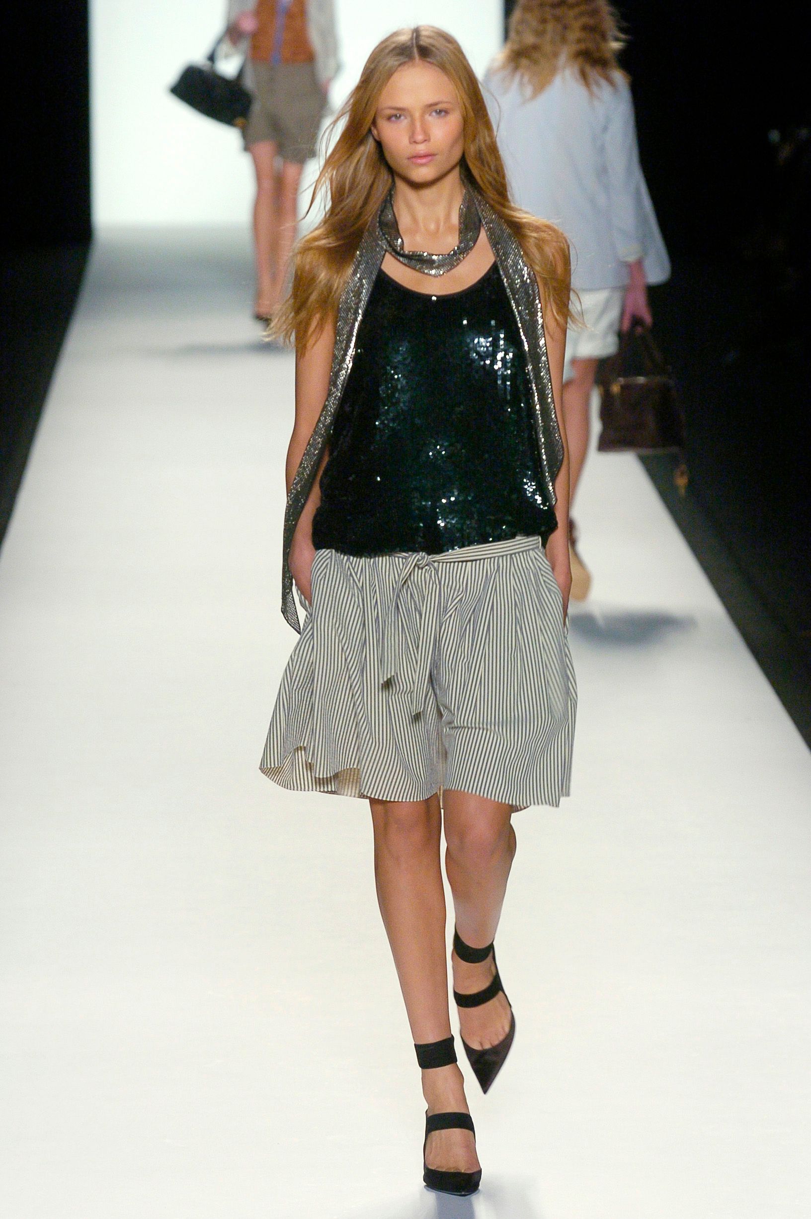 Chloé S/S 05 Look 215