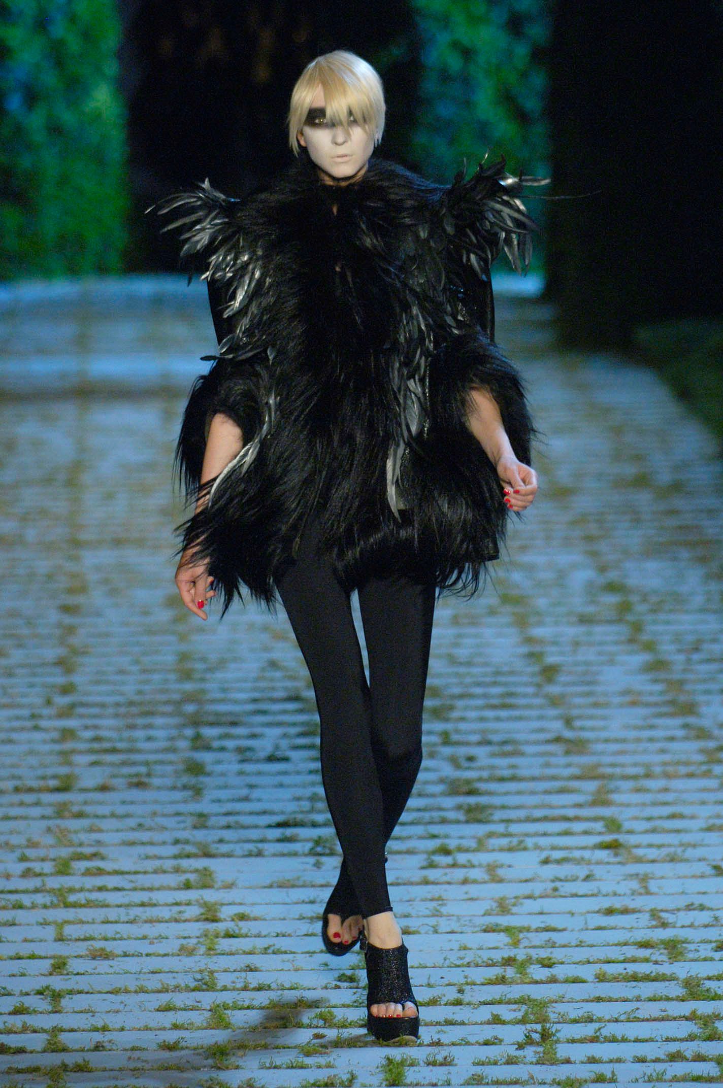 Christian Dior F/W 06 Couture Look 126