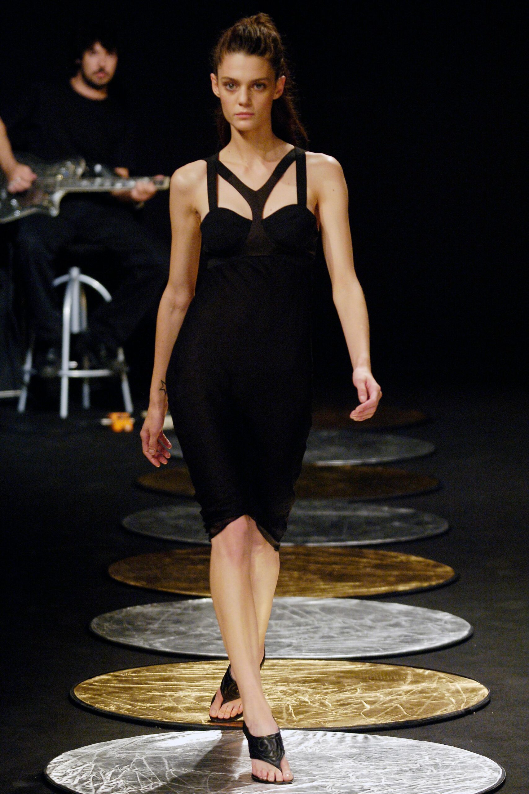 Chalayan S/S 06 Look 199