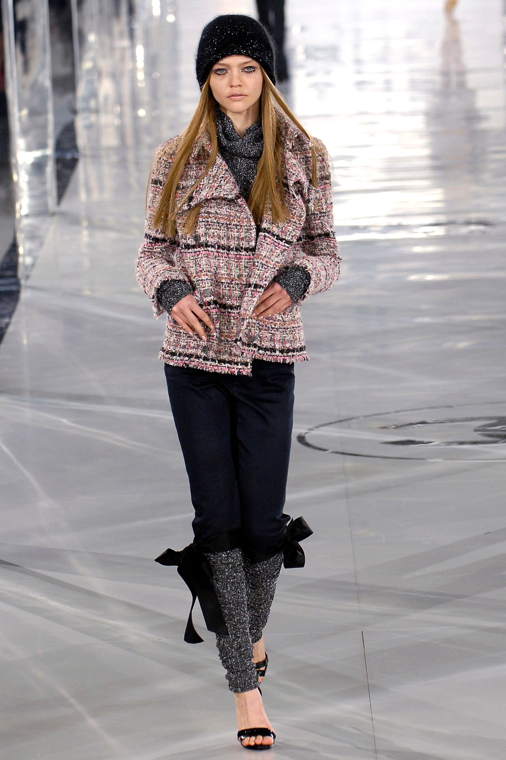 Chanel F/W 05 Look 287