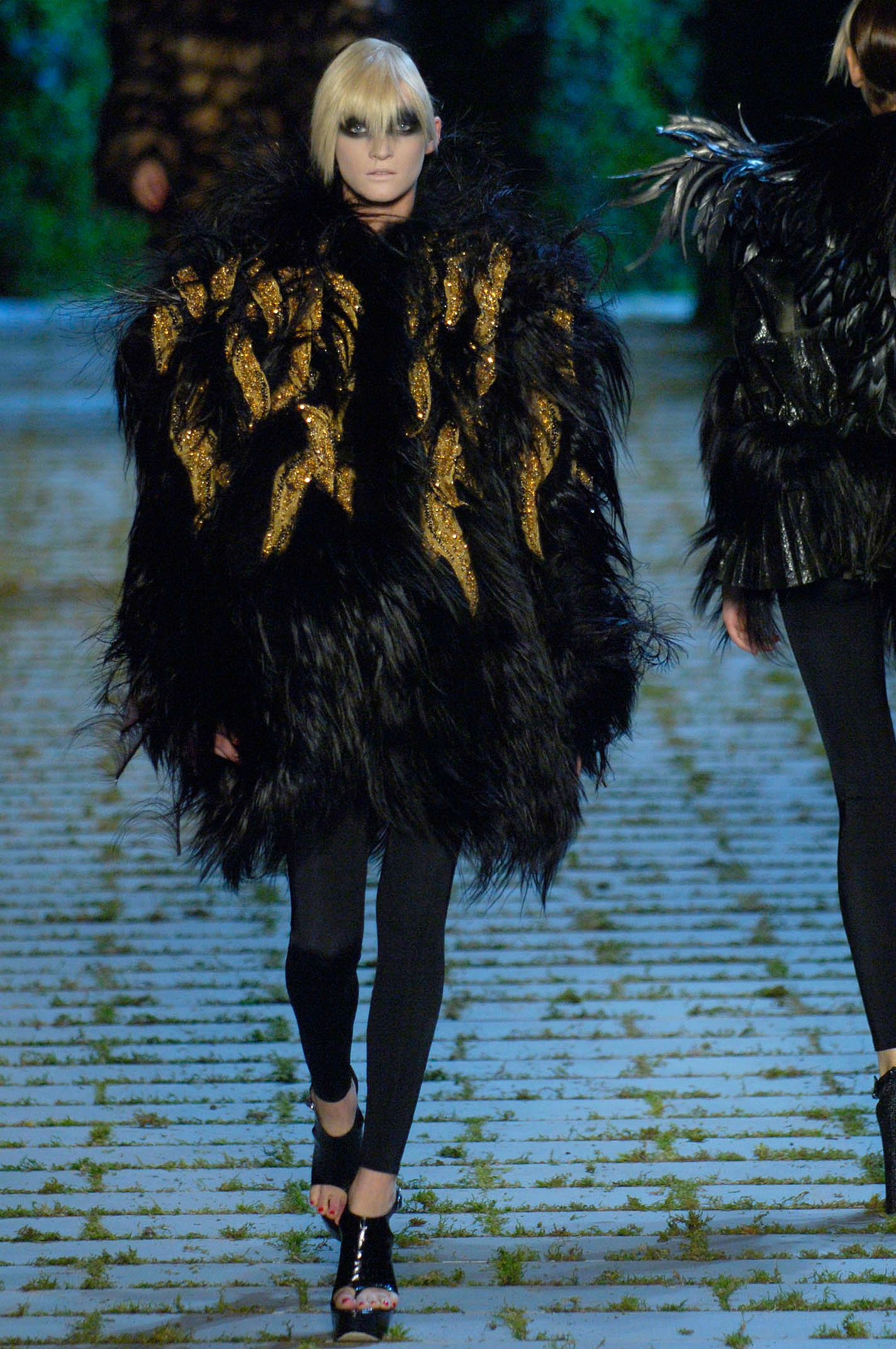 Christian Dior F/W 06 Couture Look 131