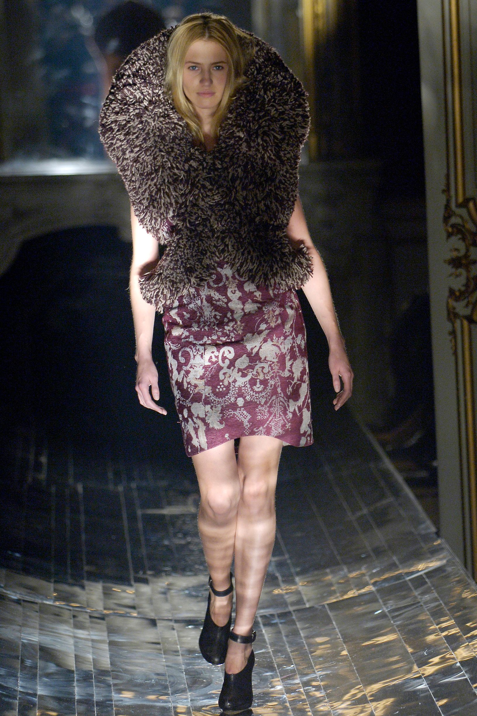 Chalayan F/W 05 Look 195