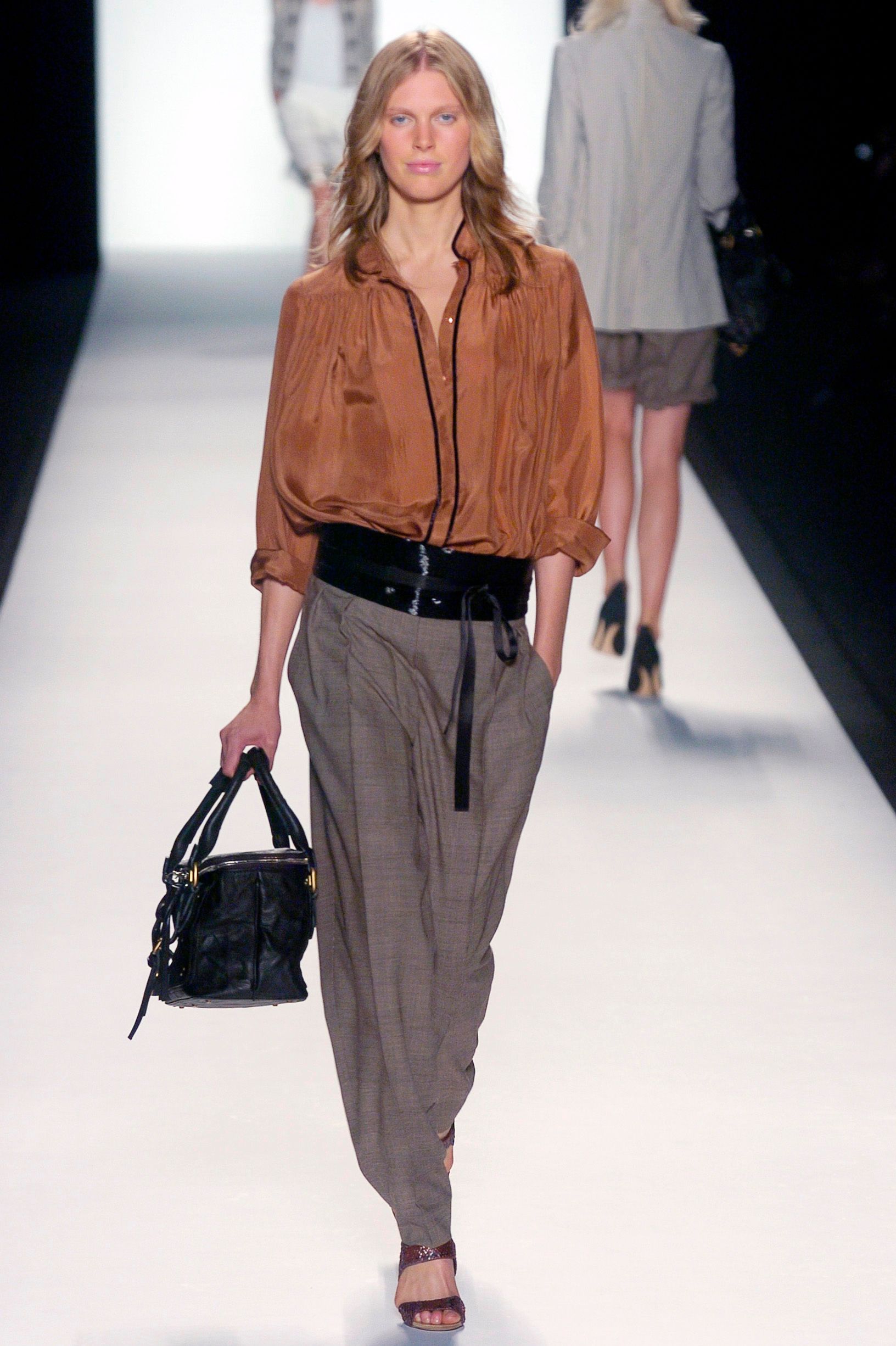 Chloé S/S 05 Look 238
