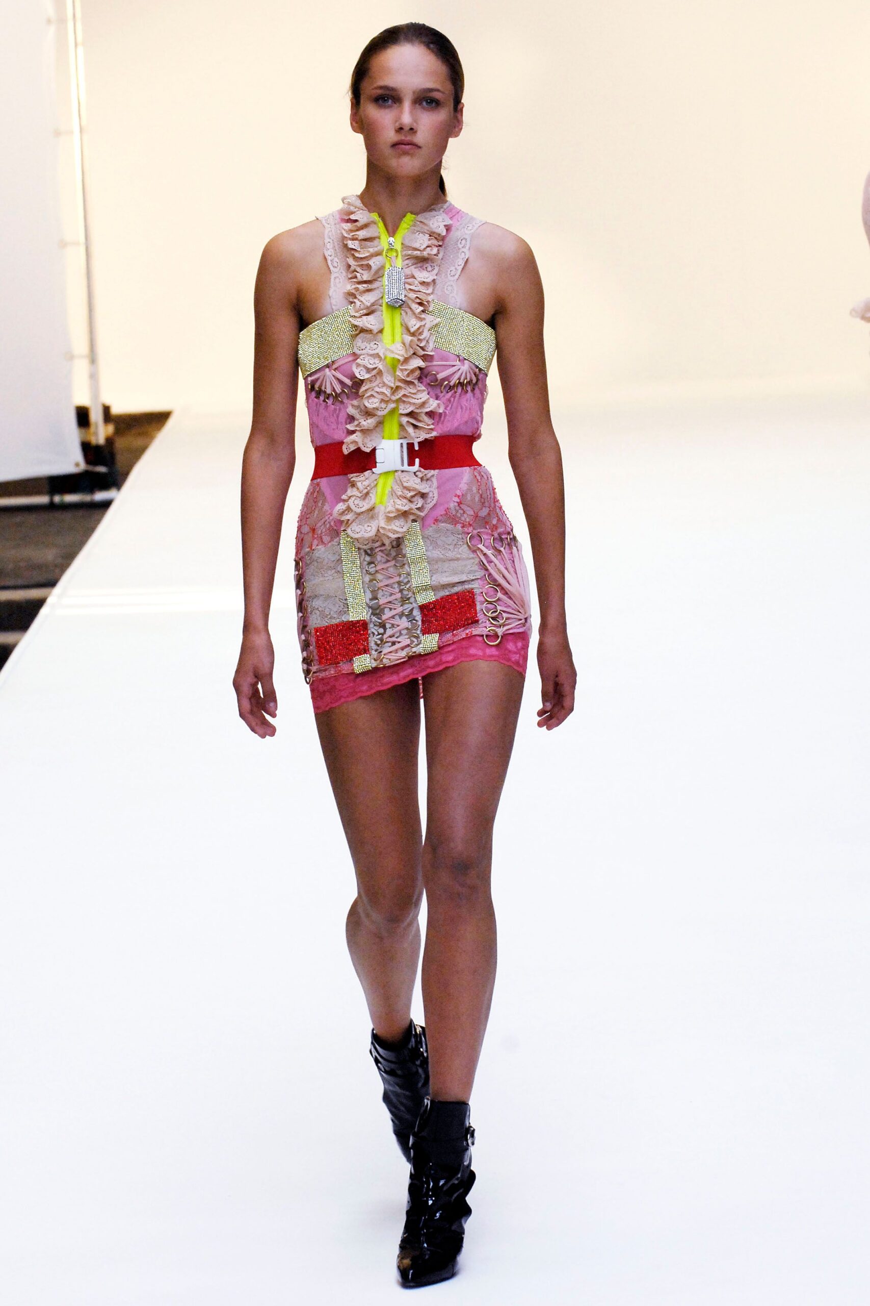 Christopher Kane S/S 07 Look 193