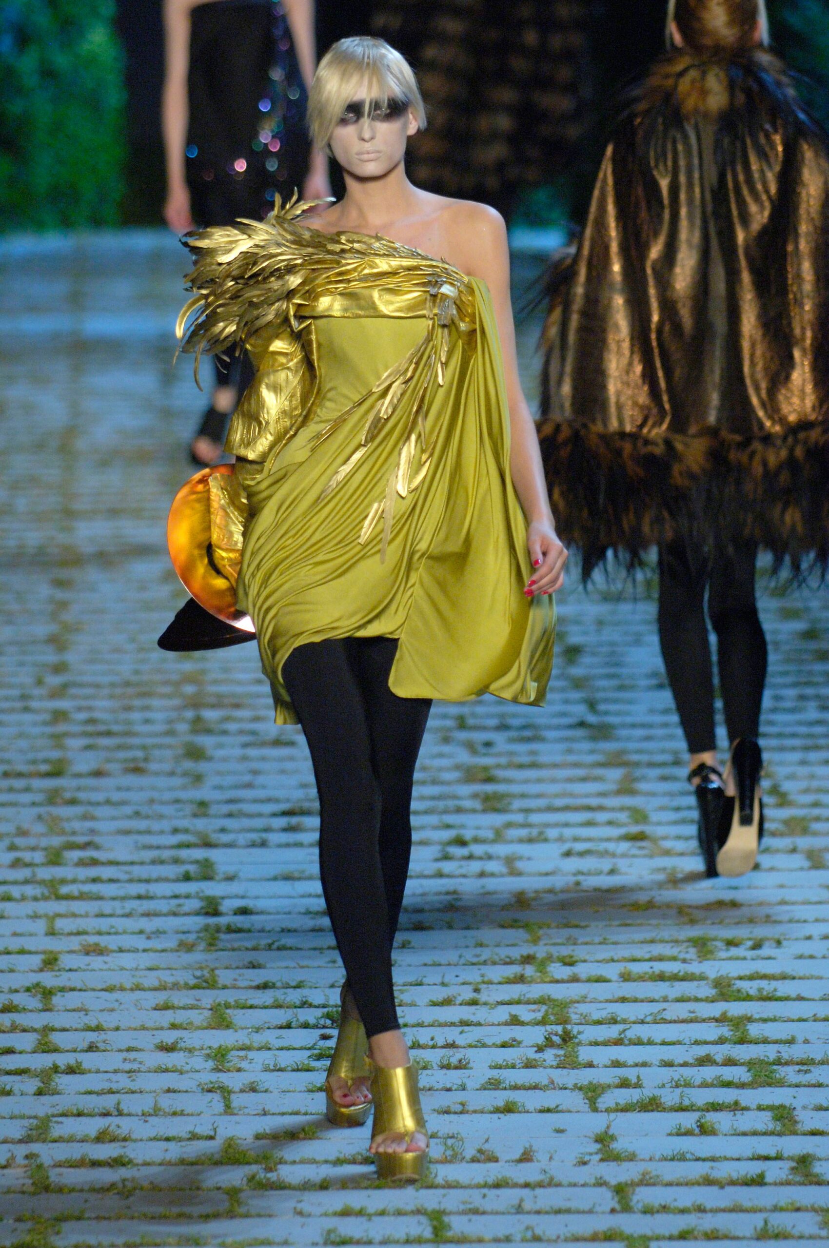 Christian Dior F/W 06 Couture Look 150