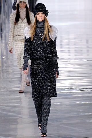 Chanel F/W 05 Look 328