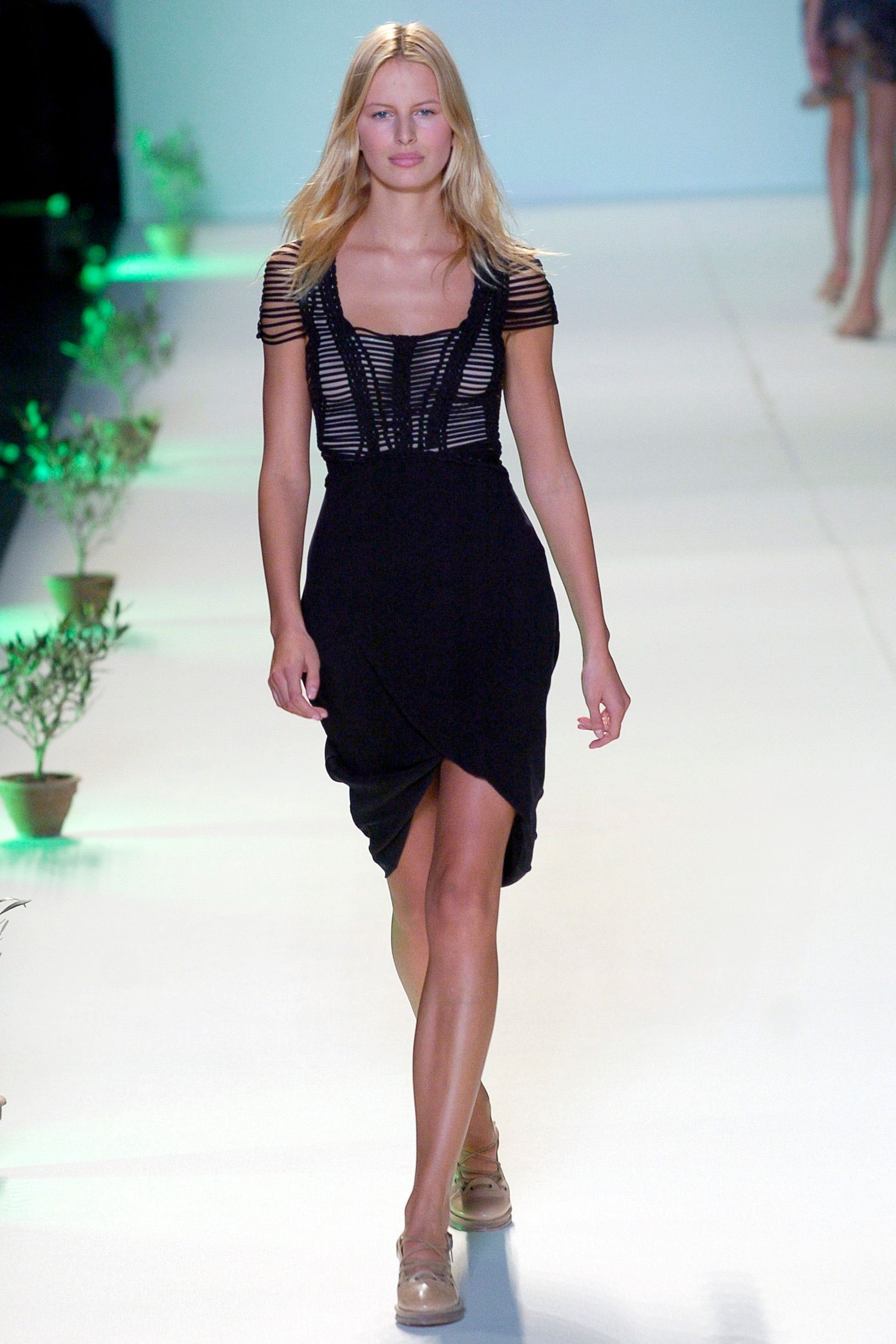 Chalayan S/S 05 Look 260