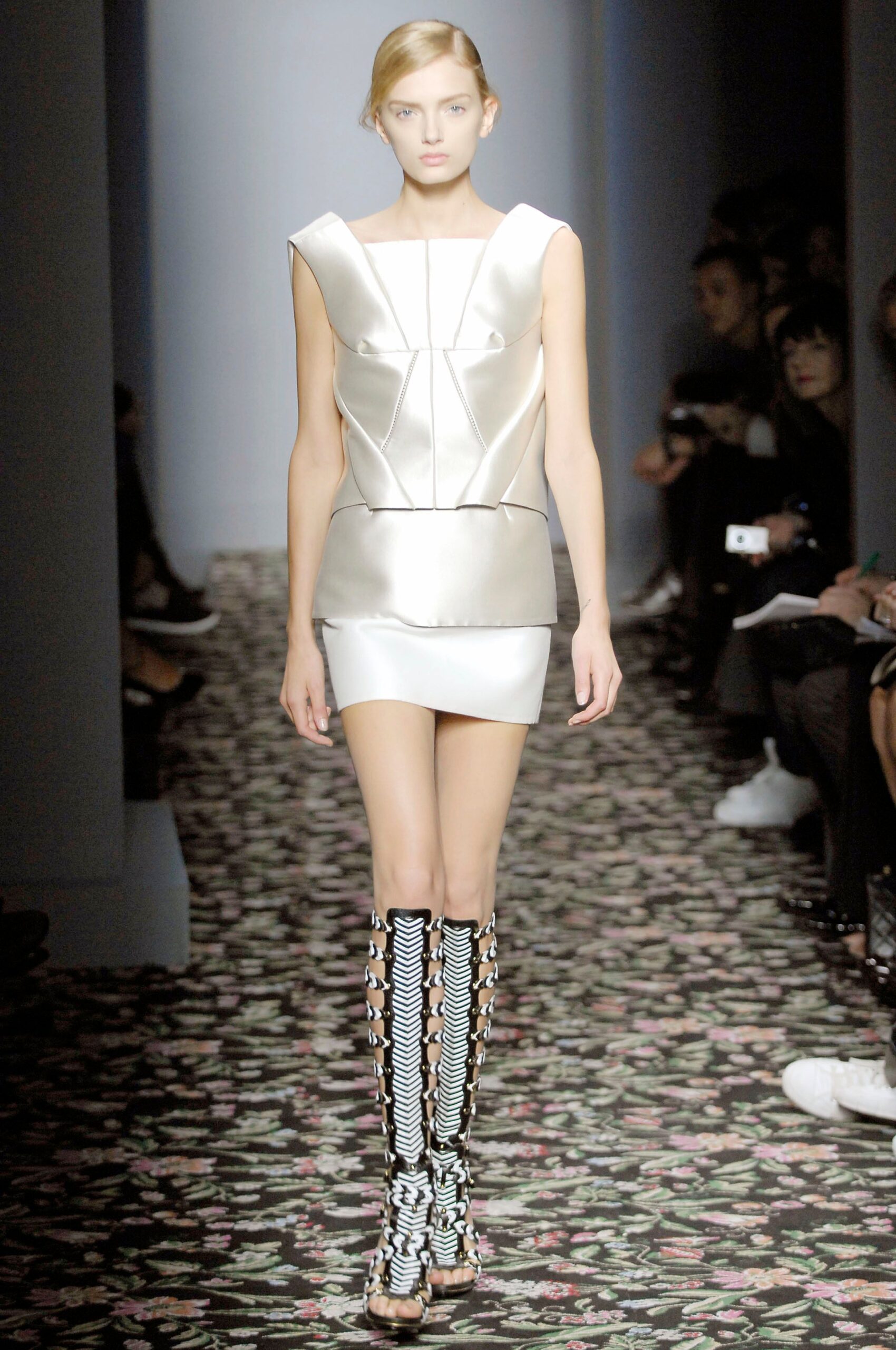 Balenciaga S/S 08 Look 216