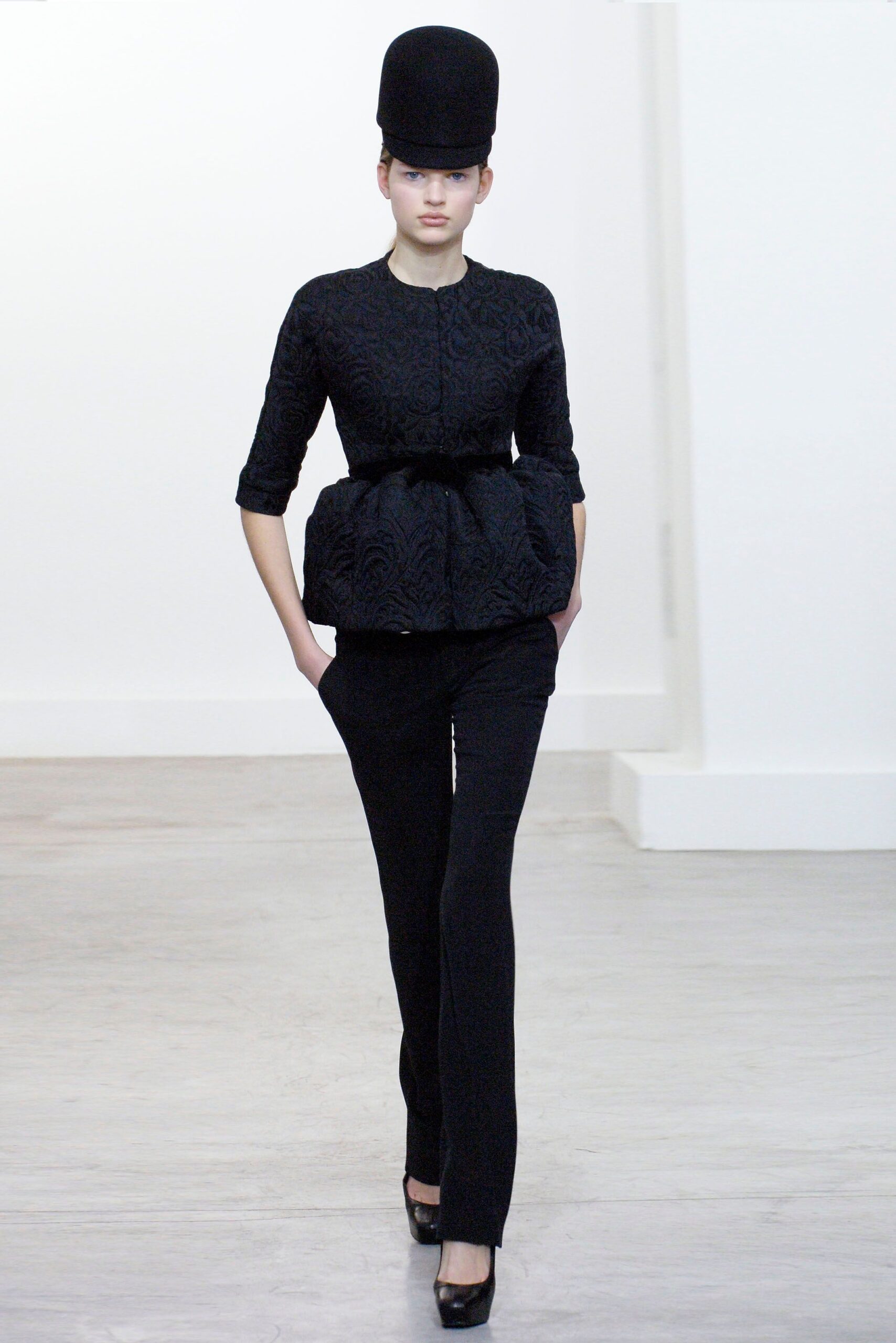 Balenciaga F/W 06 Look 285
