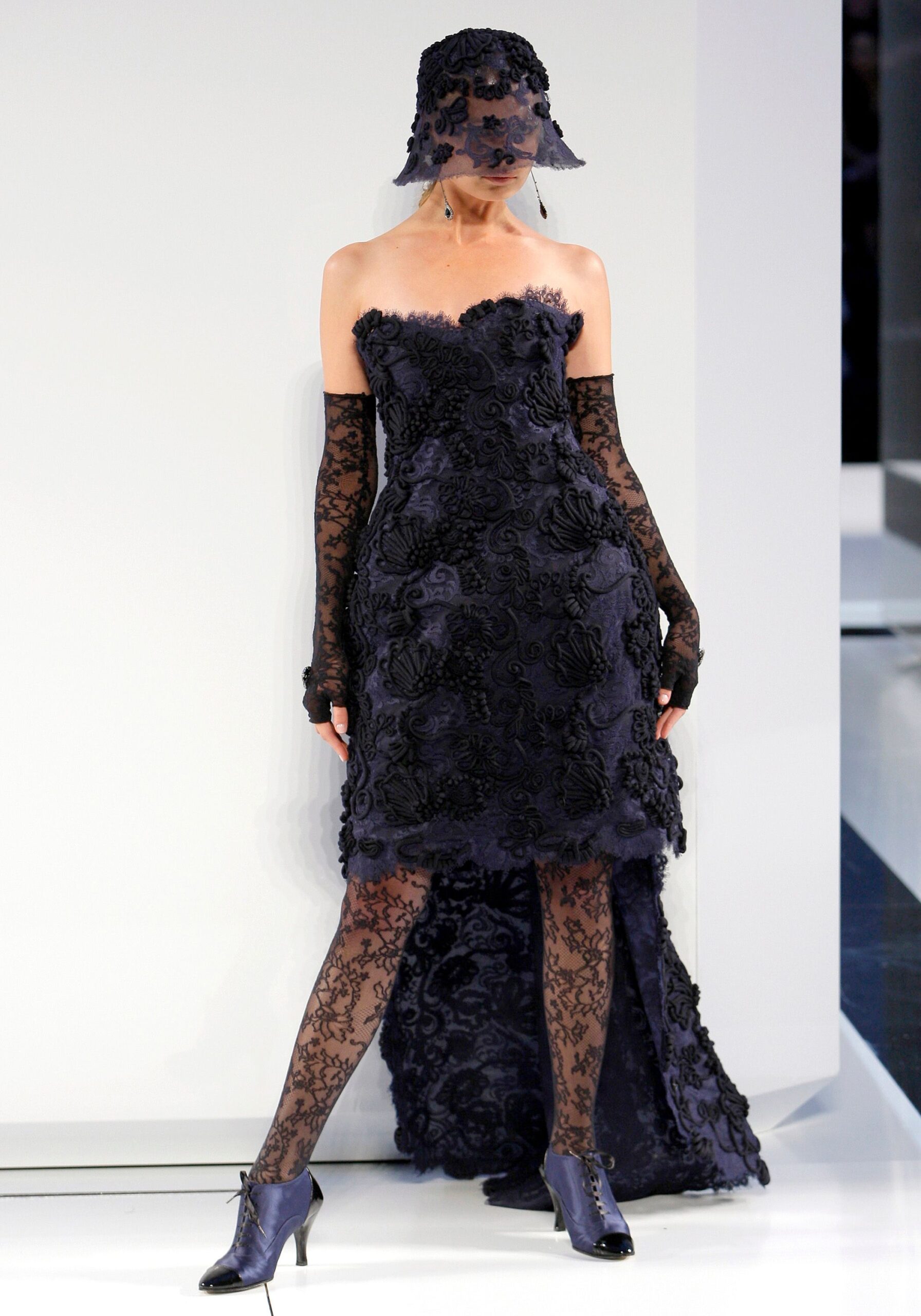 Chanel F/W 09 Couture Look 270