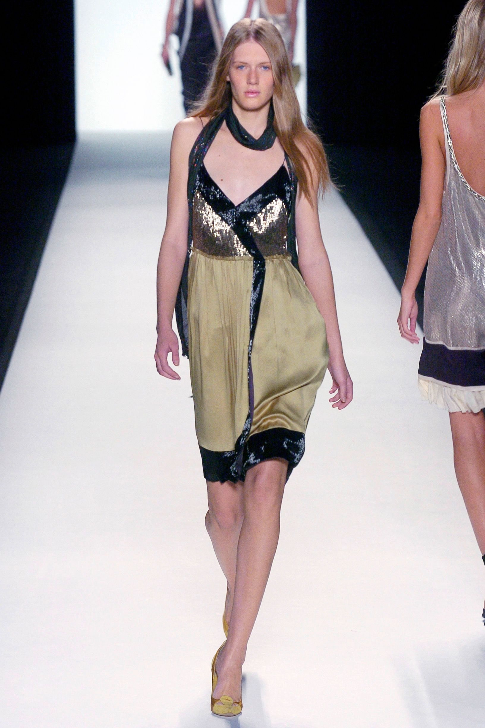 Chloé S/S 05 Look 325