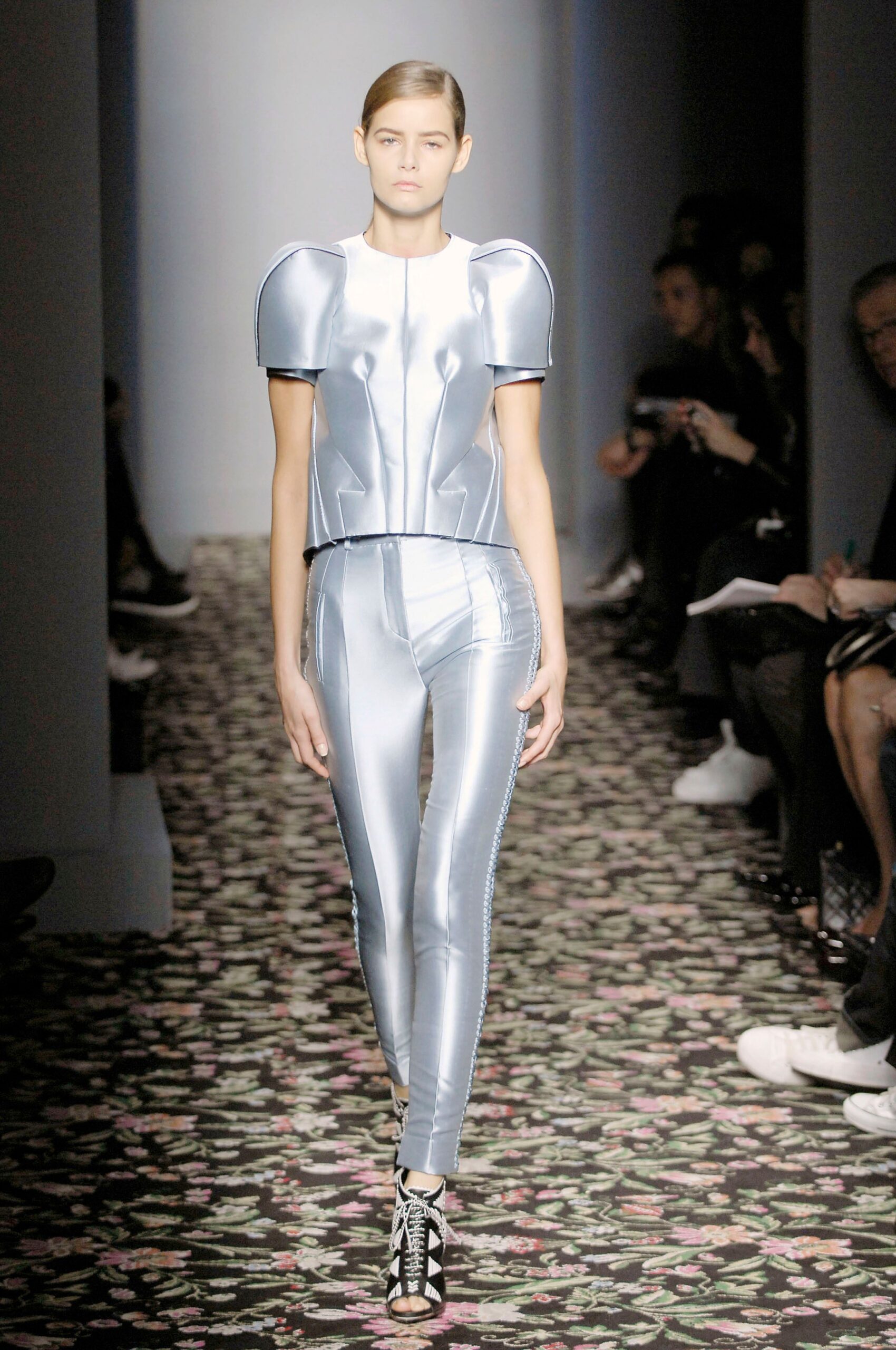 Balenciaga S/S 08 Look 240