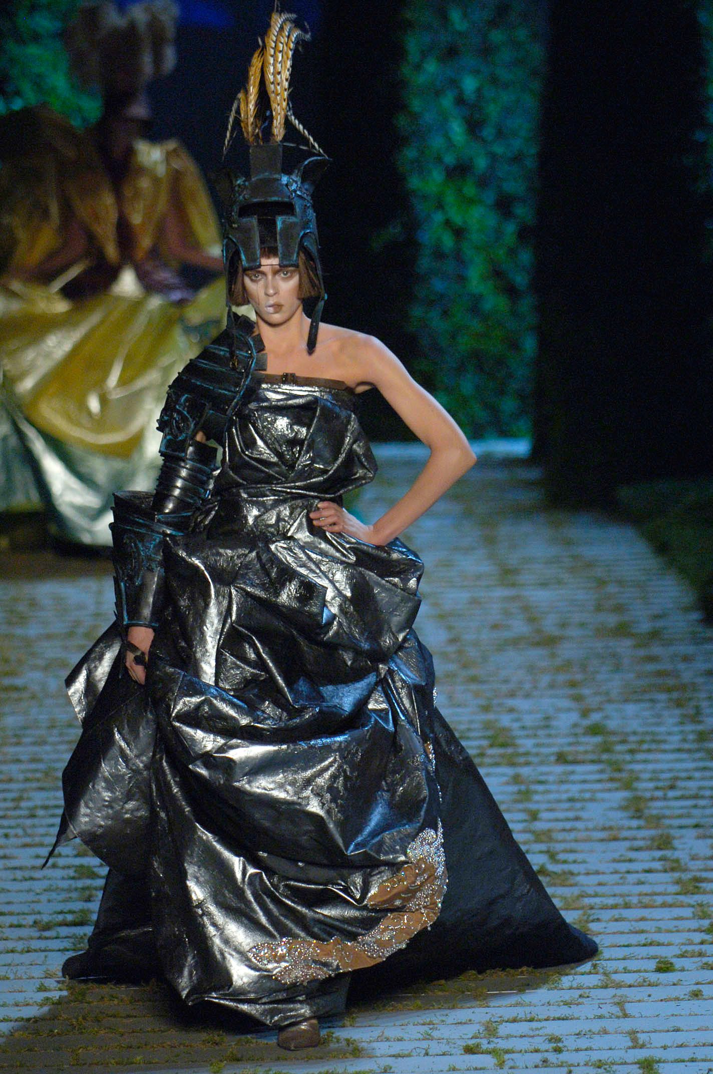 Christian Dior F/W 06 Couture Look 214