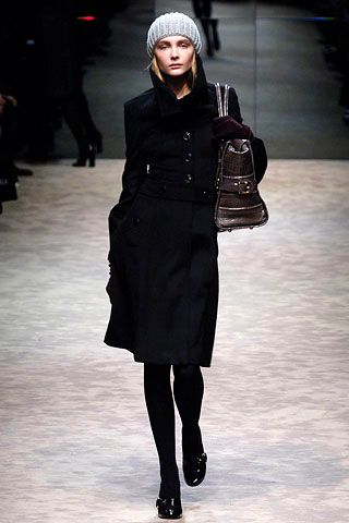 Burberry F/W 06 Look 141