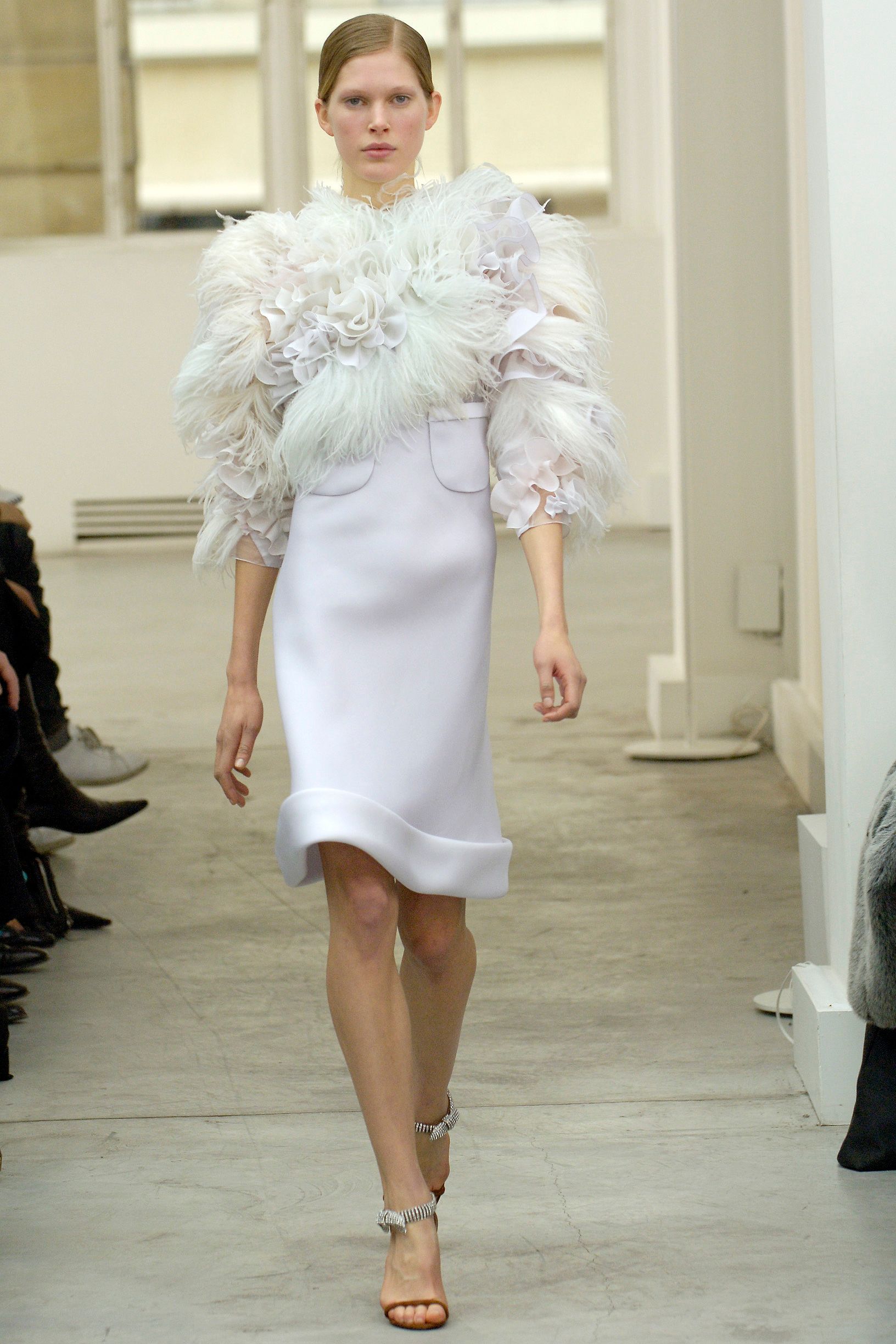 Balenciaga F/W 05 Look 325