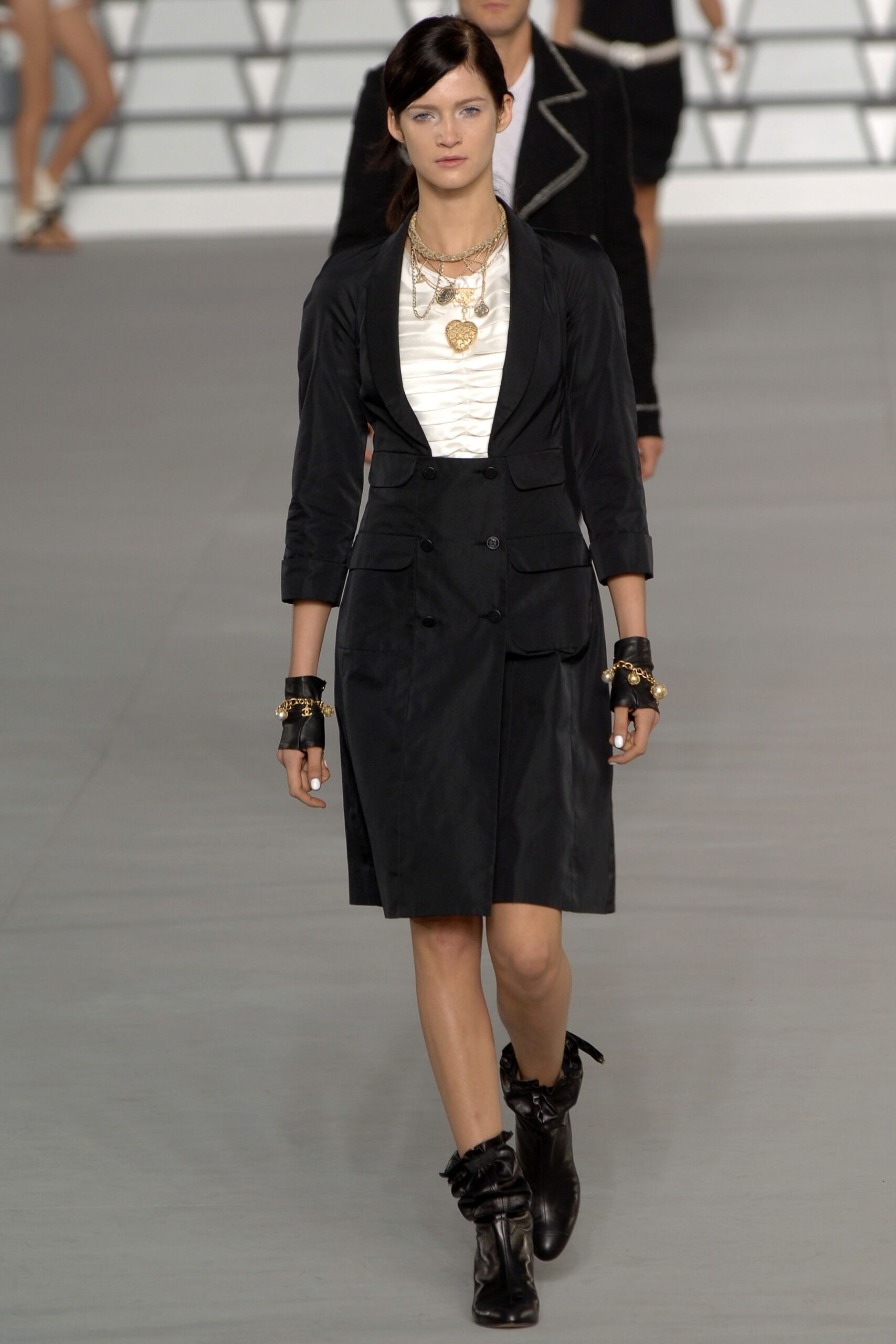 Chanel S/S 06 Look 287