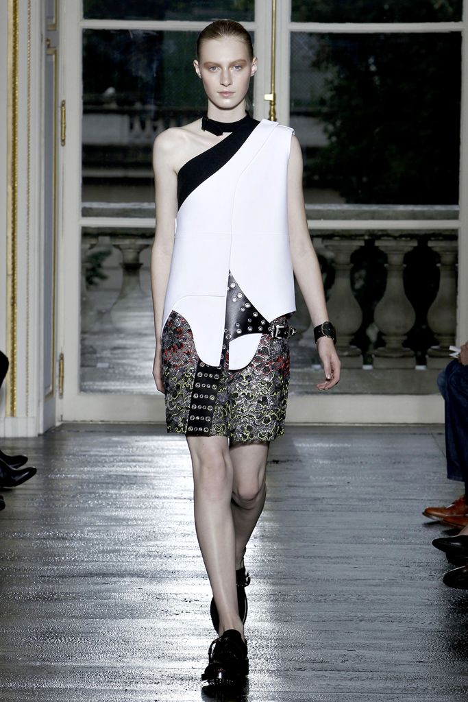 Balenciaga S/S 11 Look 158